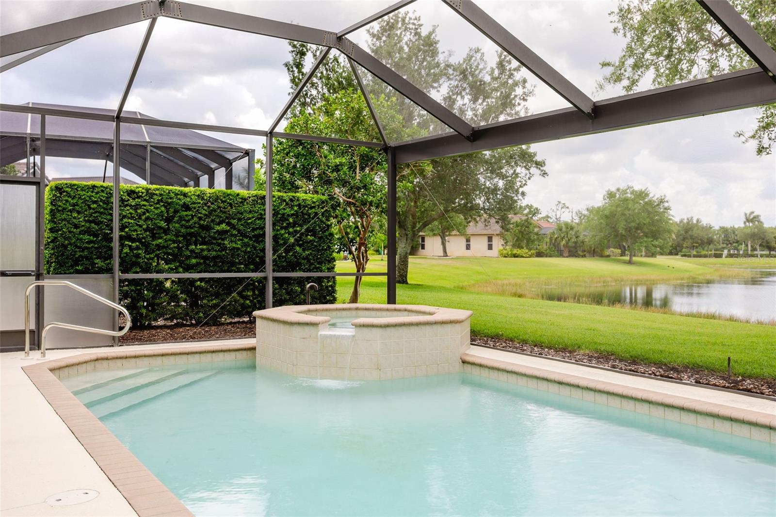 TERN BAY GOLF & CC - Residential