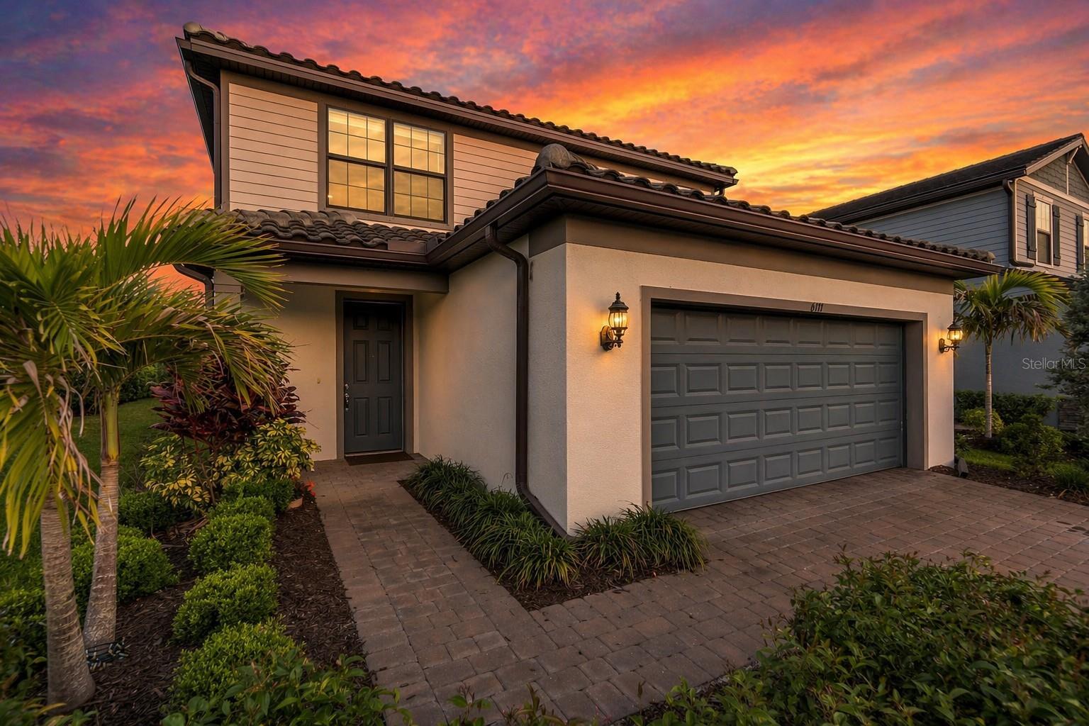 6111 BLUESTAR COURT