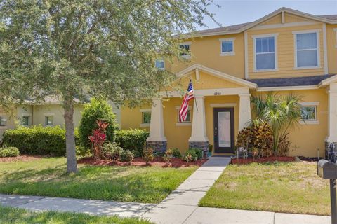 Townhouse in TAMPA FL 6938 FROG POCKET PLACE.jpg