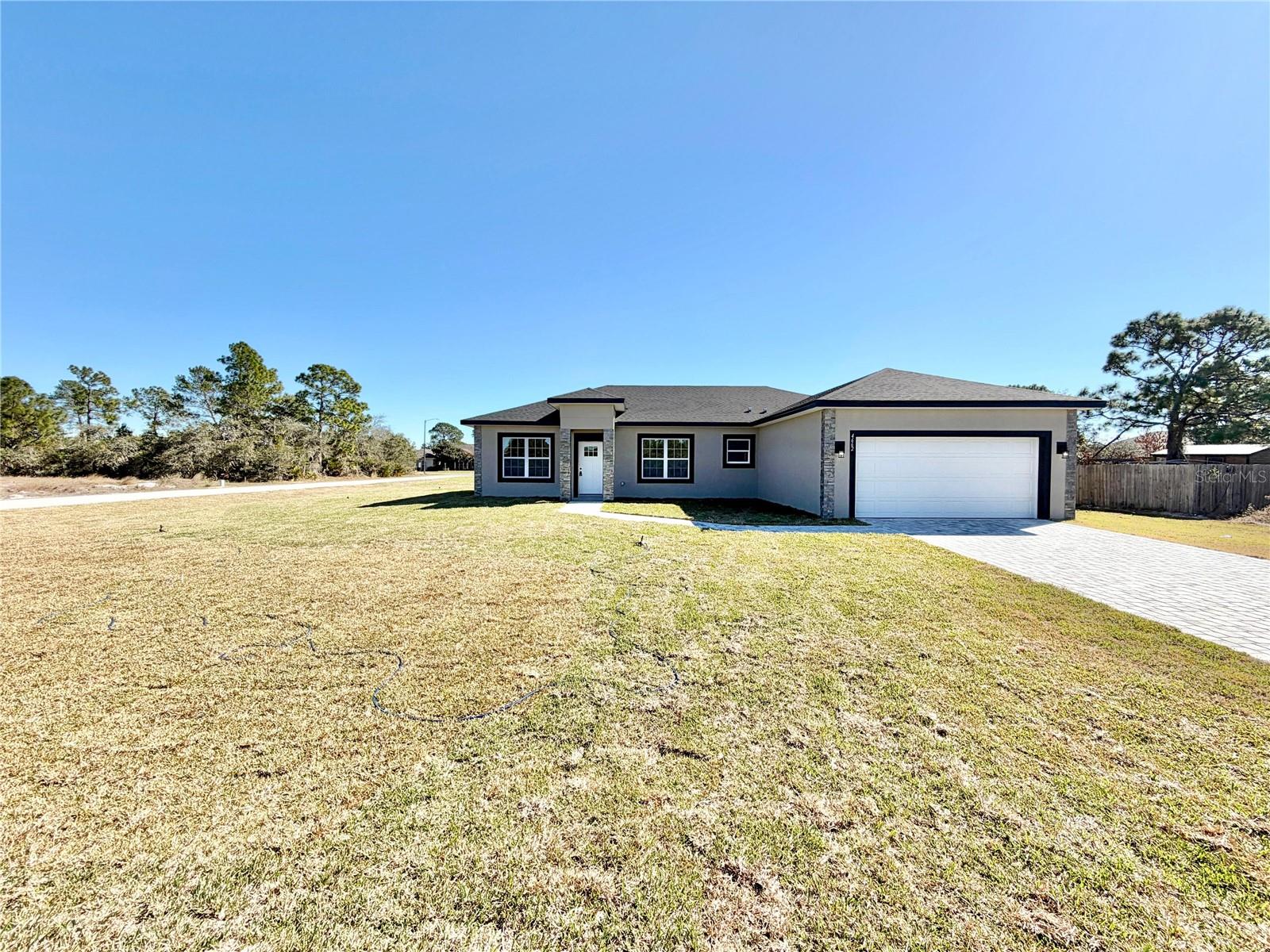 SUN N LAKE EST OF SEBRING UNIT 16 - Residential