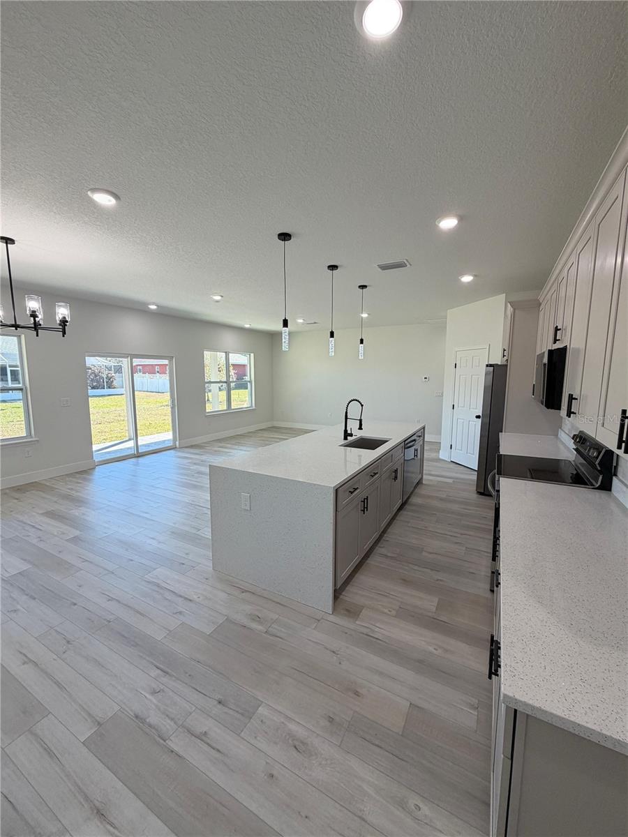 SUN N LAKE EST OF SEBRING UNIT 16 - Residential