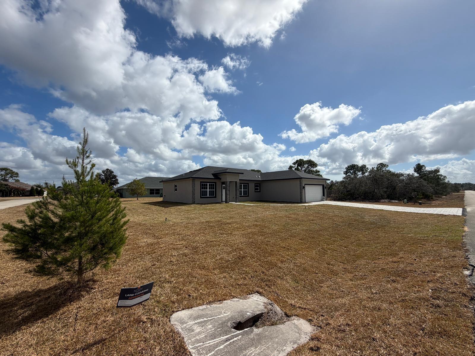 SUN N LAKE EST OF SEBRING UNIT 16 - Residential