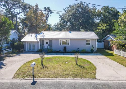 Photo of 2207 Laurel Street, Palatka, FL 32177 (MLS # FC314304)
