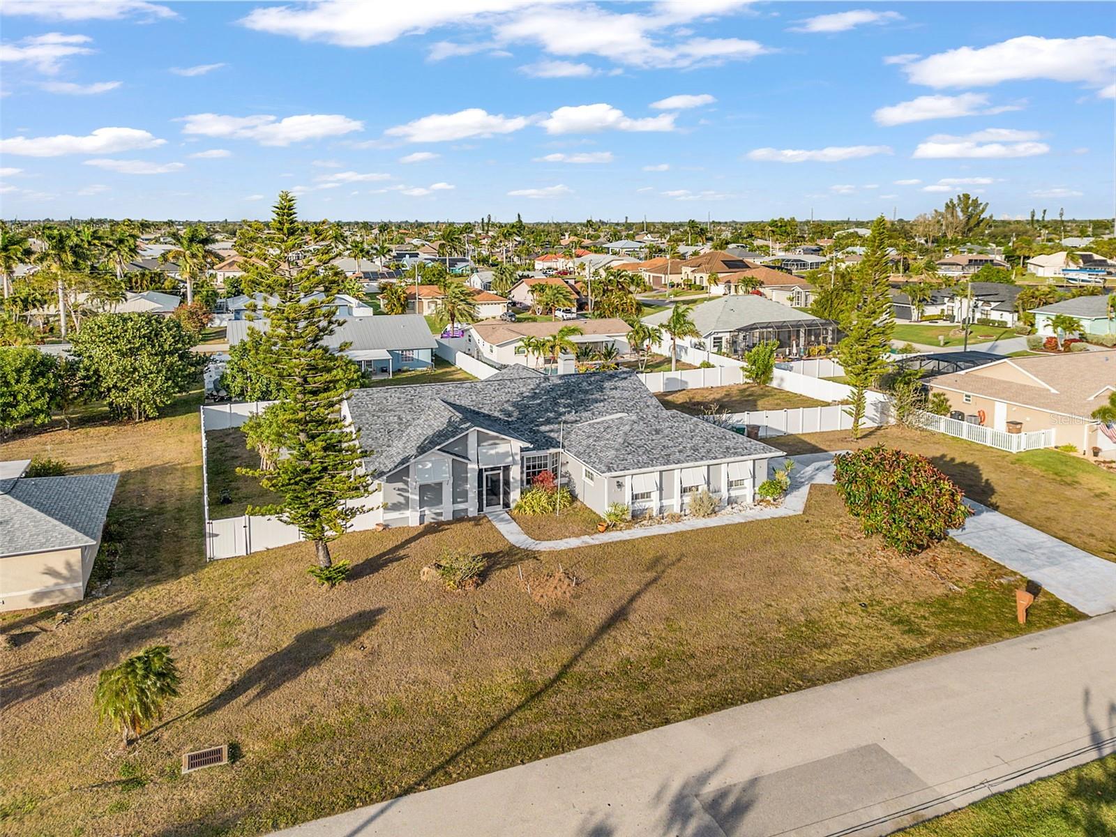 CAPE CORAL - Residential