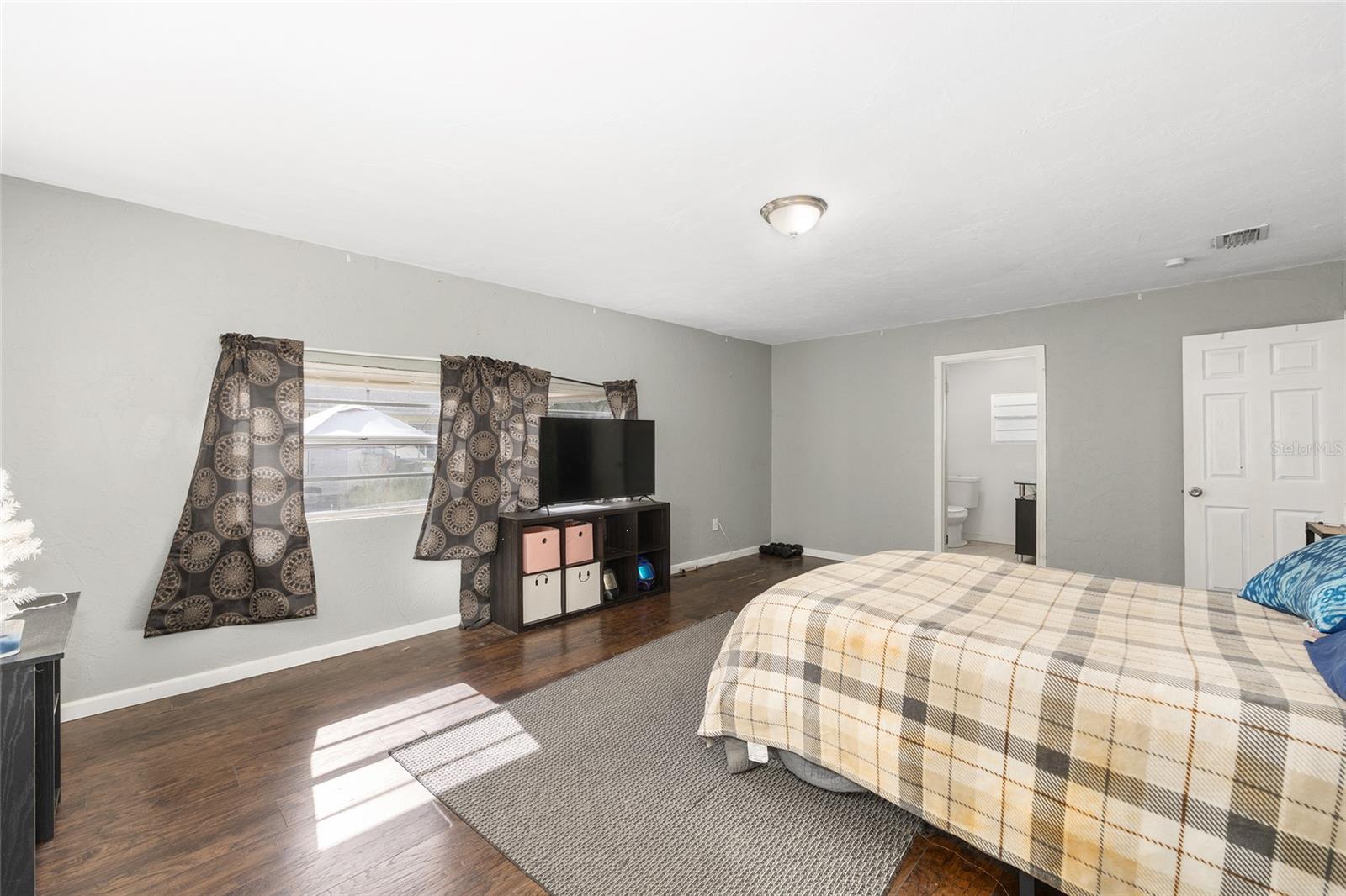 MEADOWS UN 09 - Residential