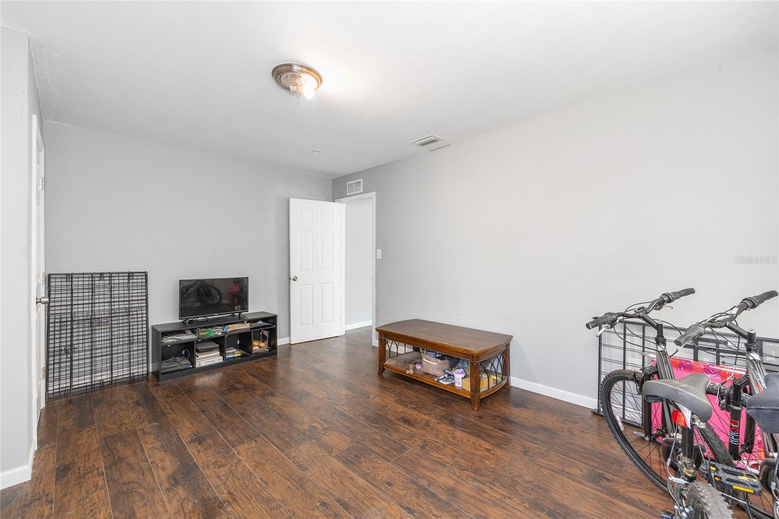 MEADOWS UN 09 - Residential