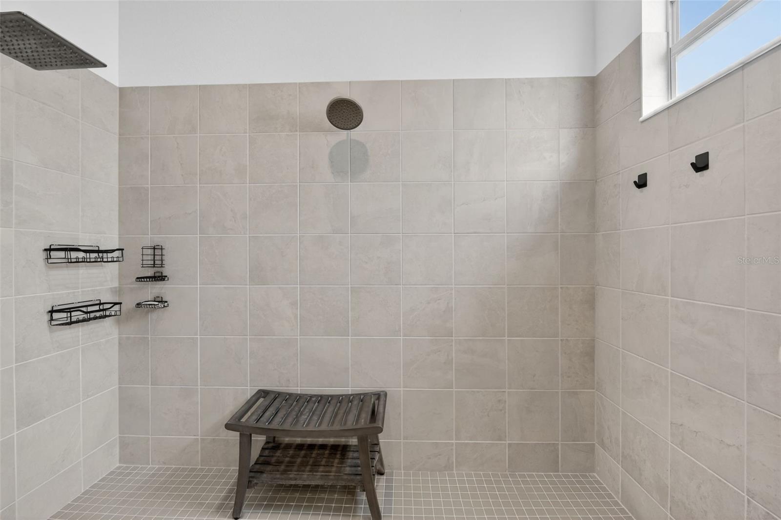 TERN BAY GOLF & CC RESIDENCE PH 01 - Residential