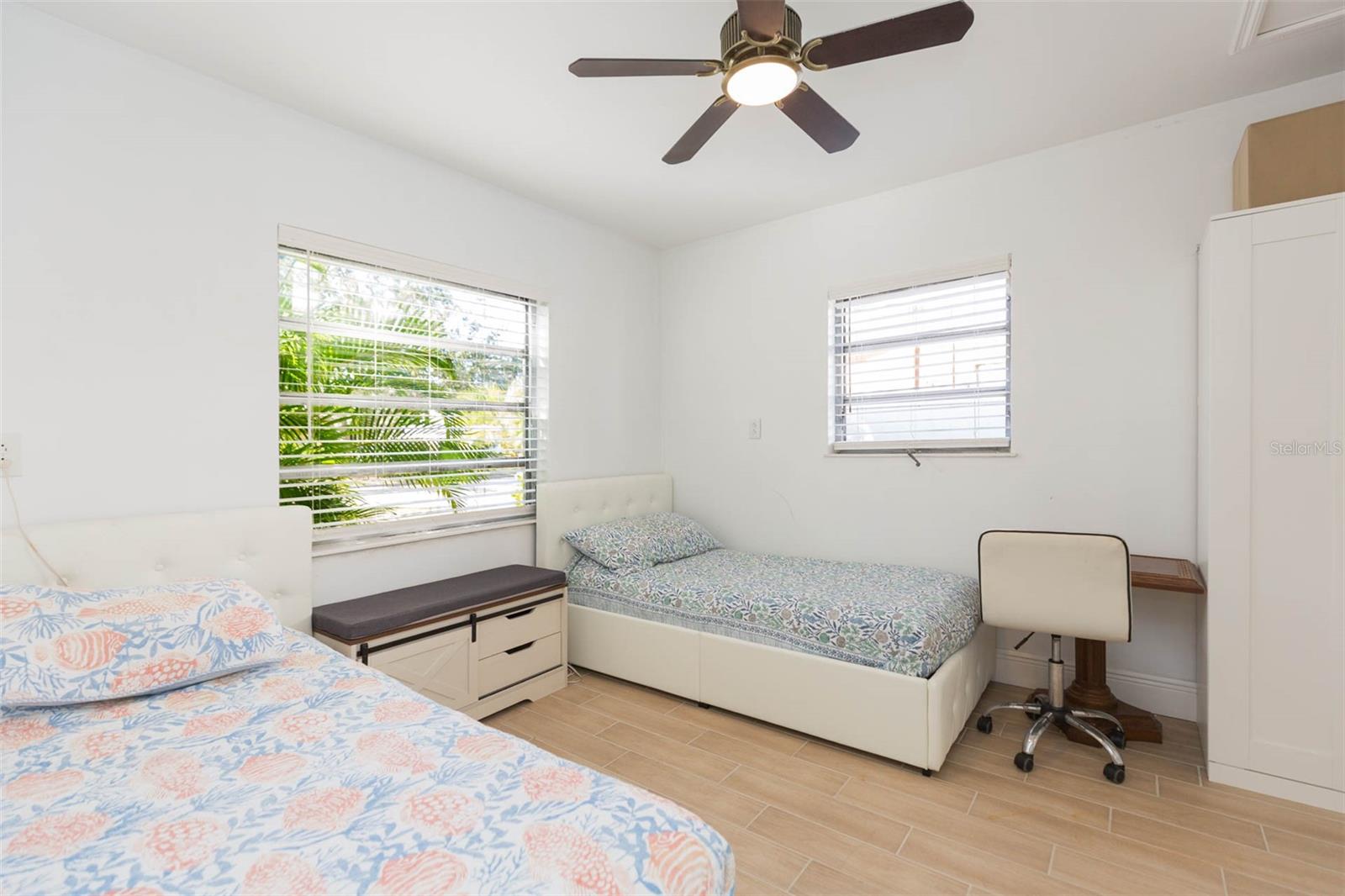 SHORE ACRES OVERLOOK SEC - Residential