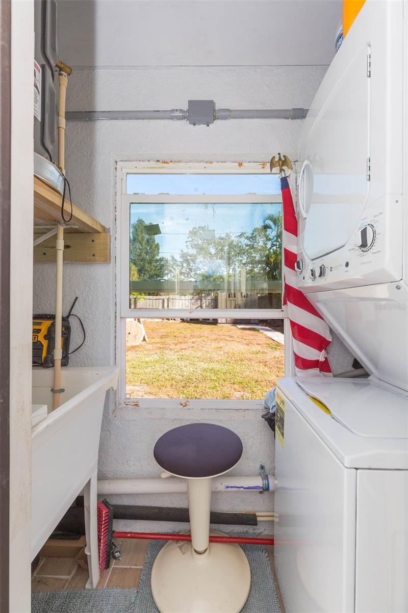 SHORE ACRES OVERLOOK SEC - Residential