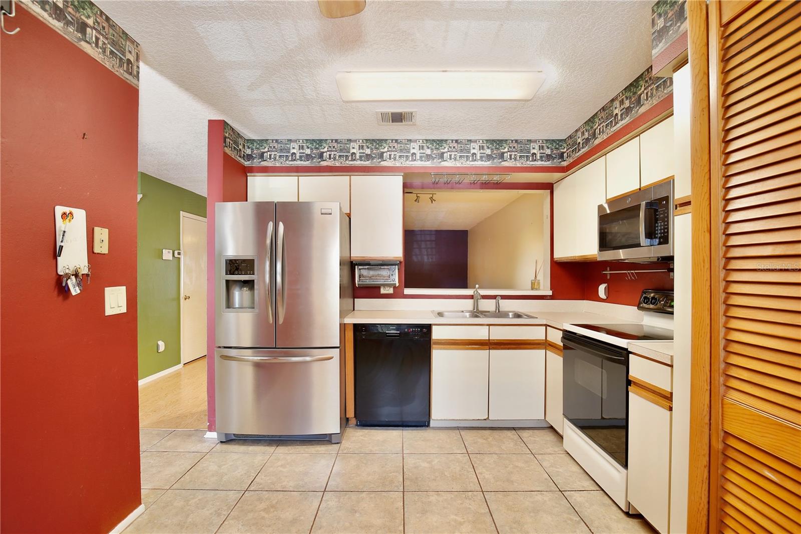 2924 HARBOUR GRACE COURT