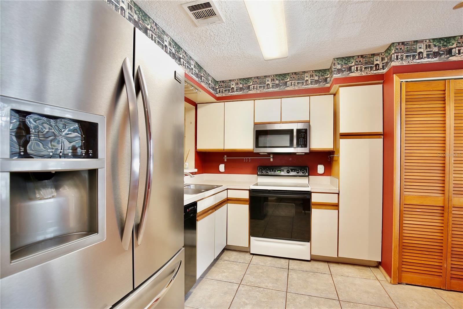 2924 HARBOUR GRACE COURT