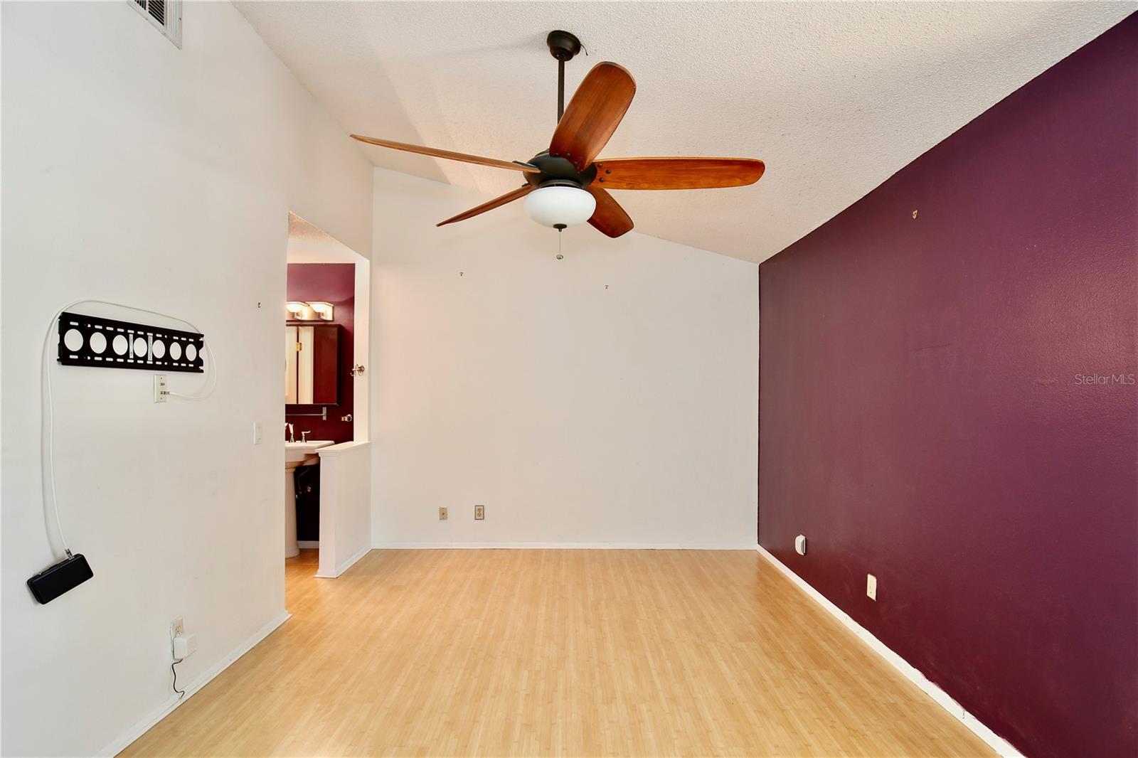 WEKIVA RESERVE UNIT 1 - Residential