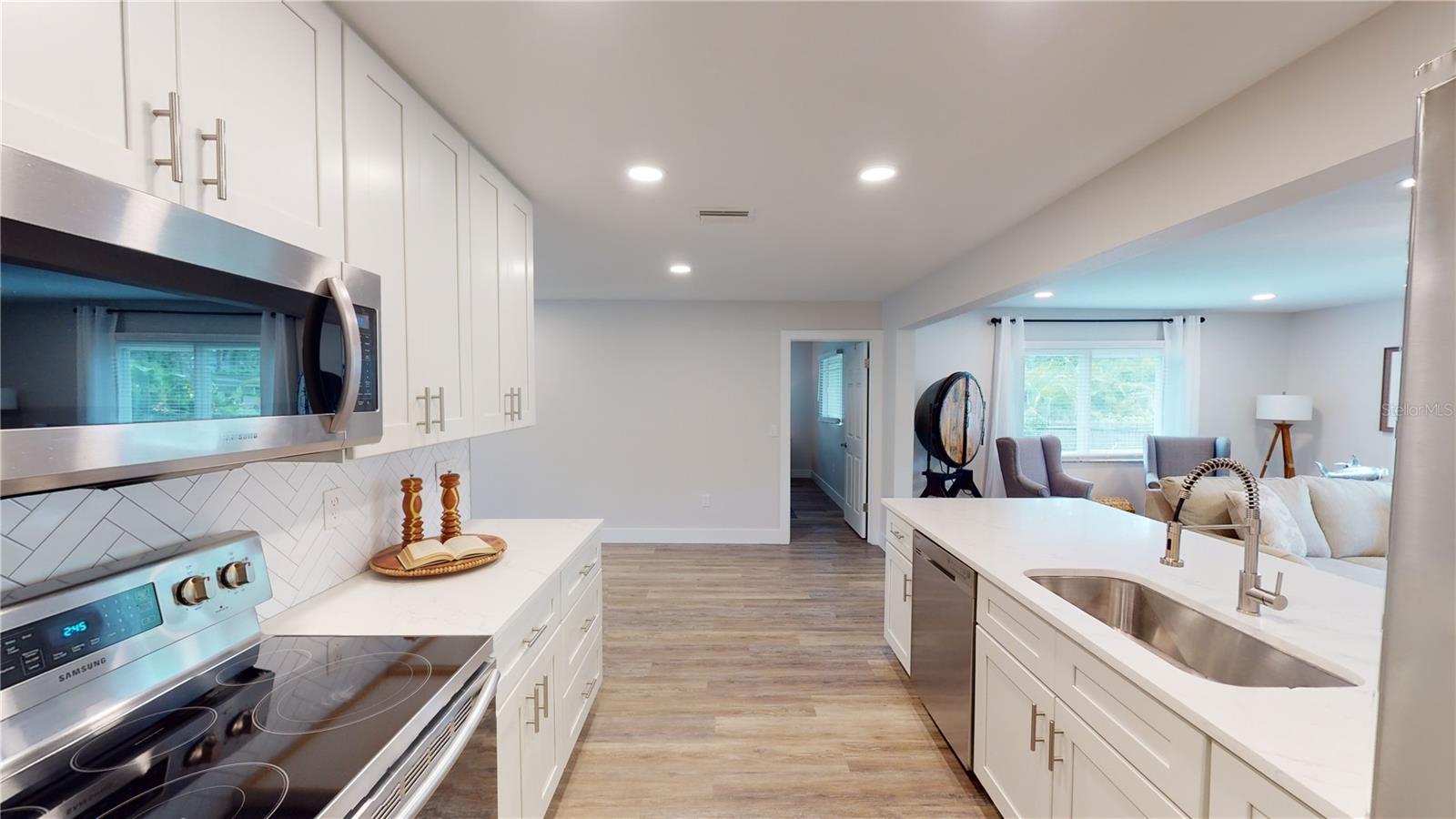 WHITFIELD ESTATES BLKS 14-23 & 26 - Residential