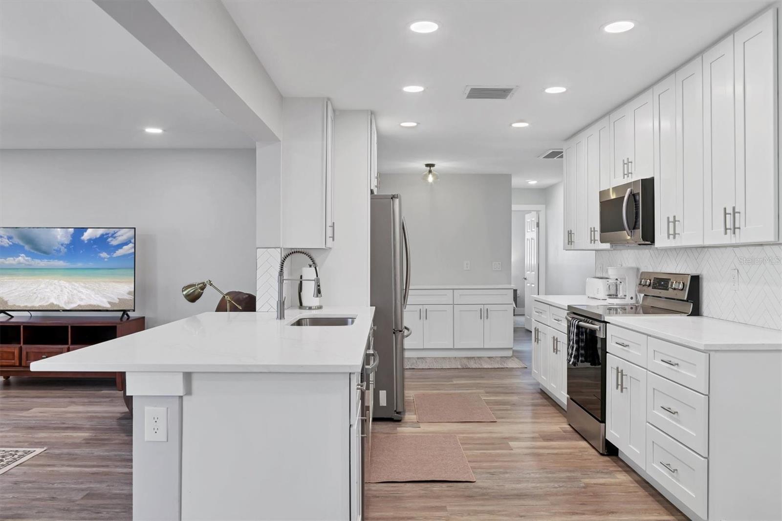 WHITFIELD ESTATES BLKS 14-23 & 26 - Residential