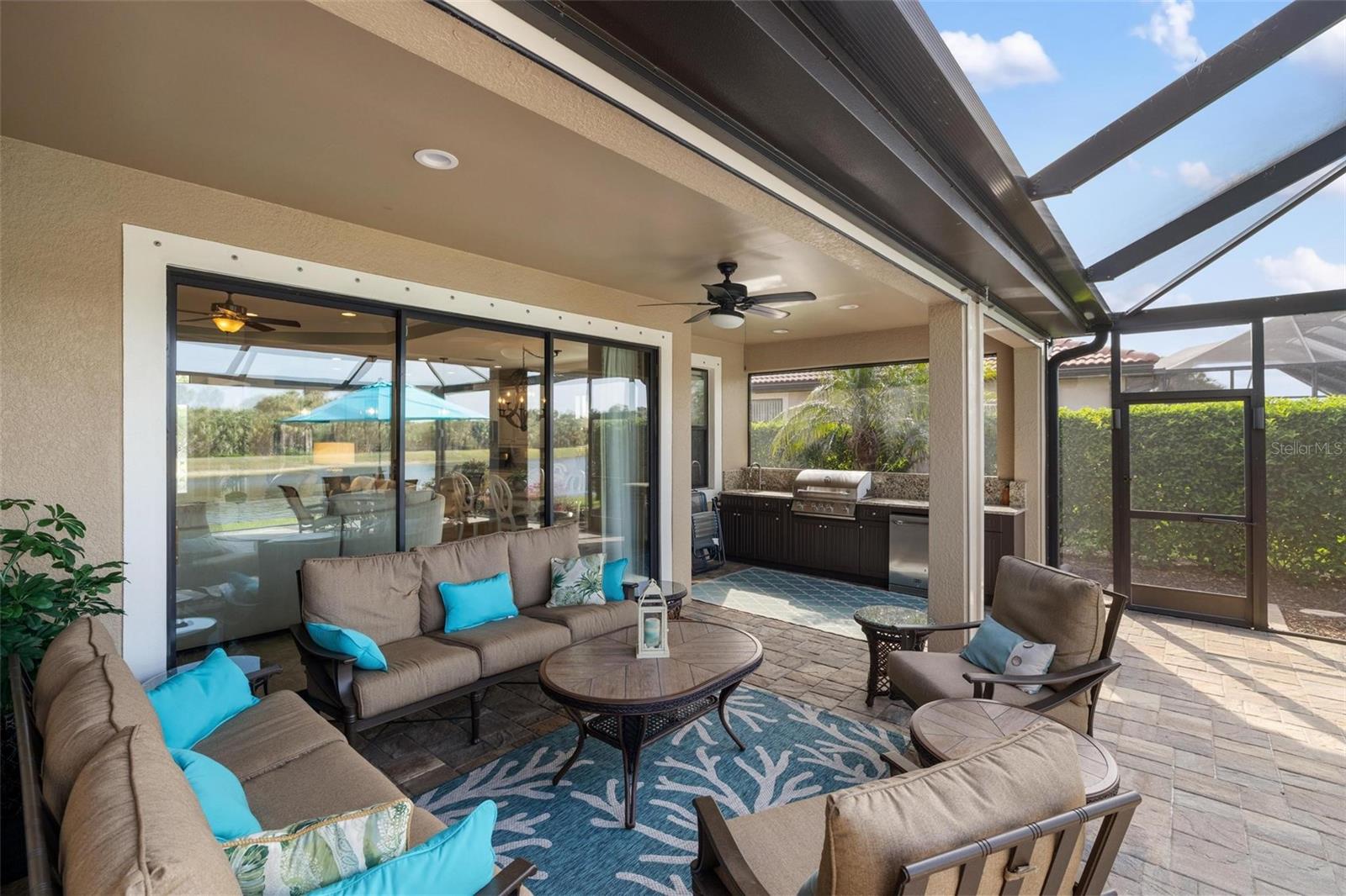 WILLOW CHASE - Residential