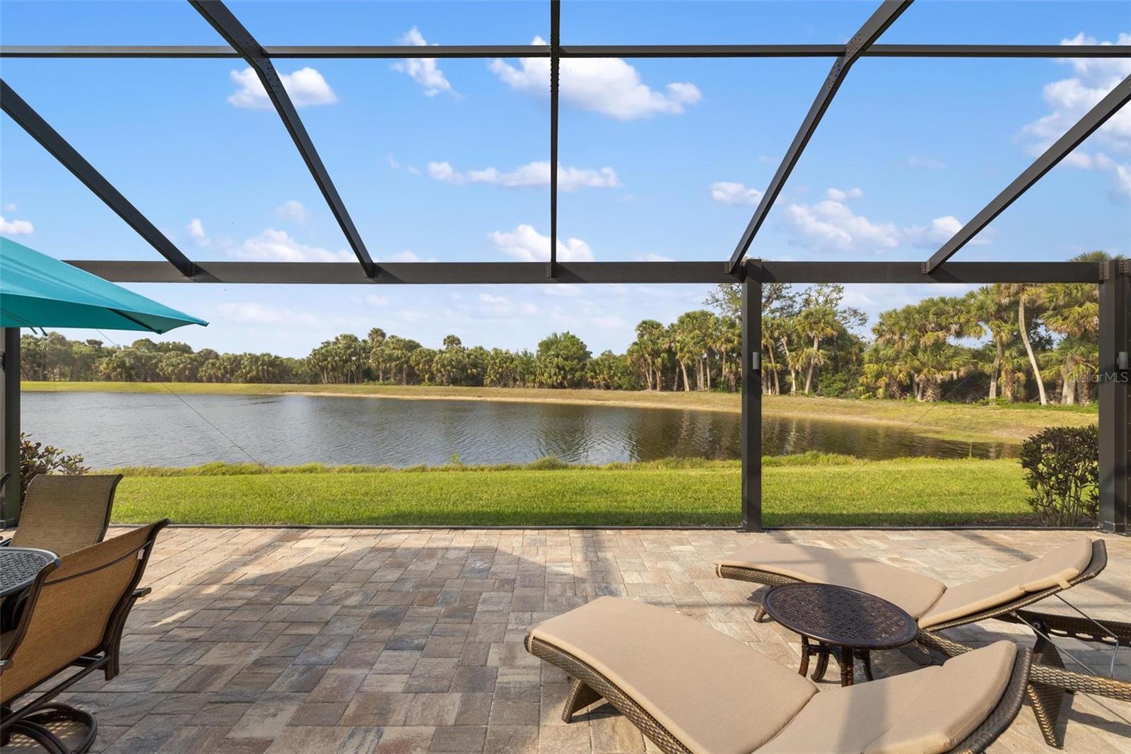 WILLOW CHASE - Residential