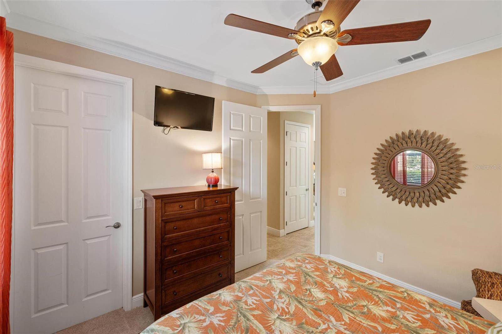 WILLOW CHASE - Residential