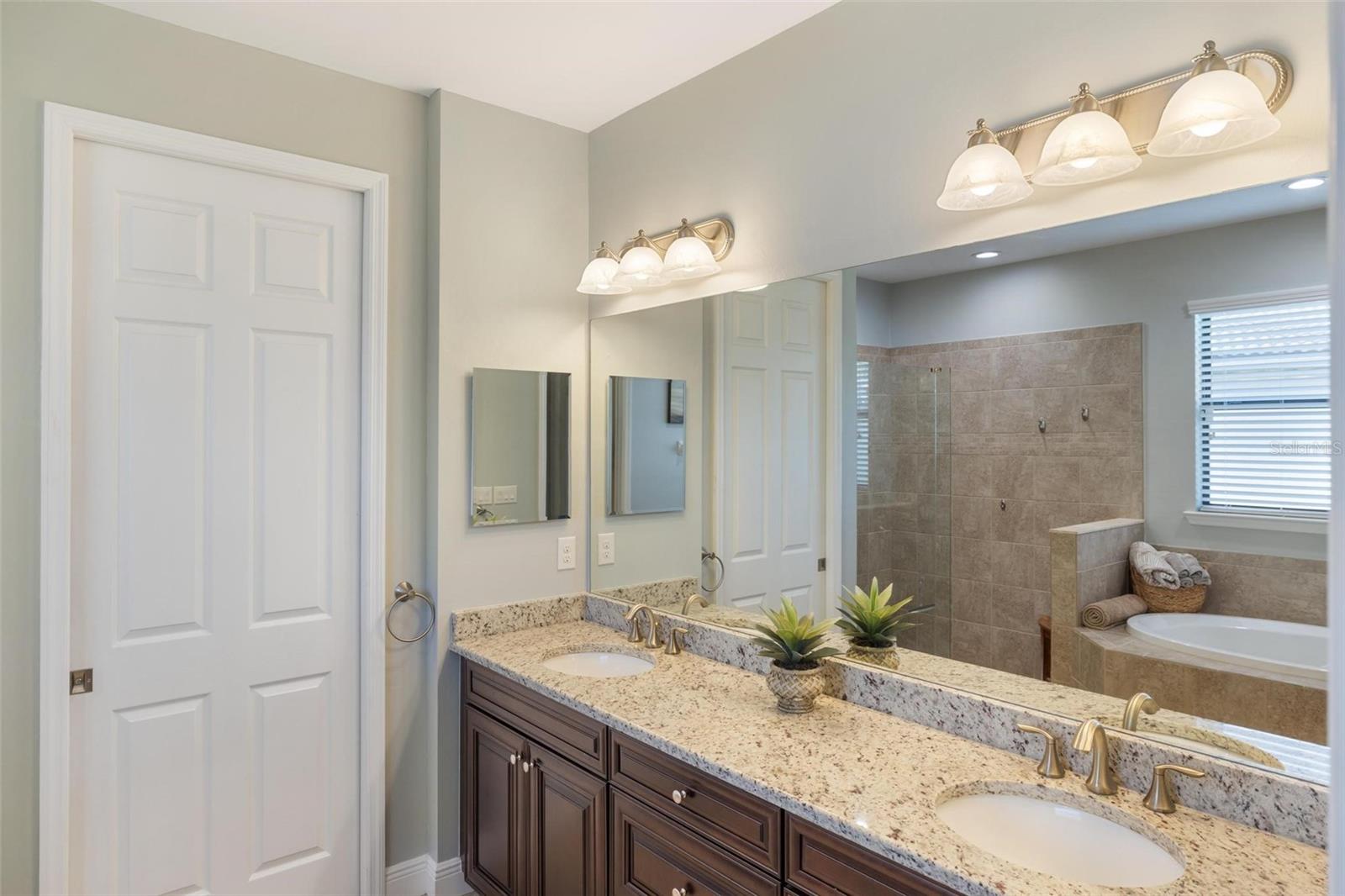 WILLOW CHASE - Residential