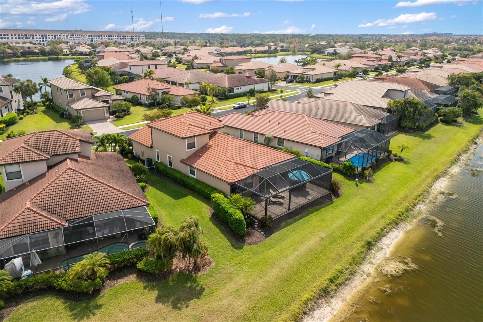 WILLOW CHASE - Residential