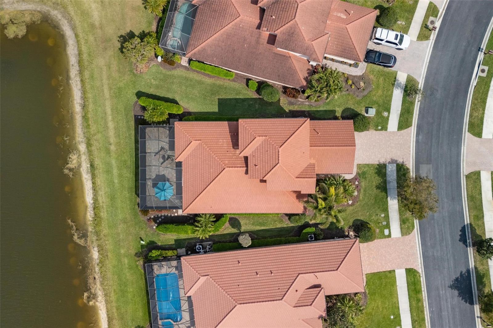 WILLOW CHASE - Residential