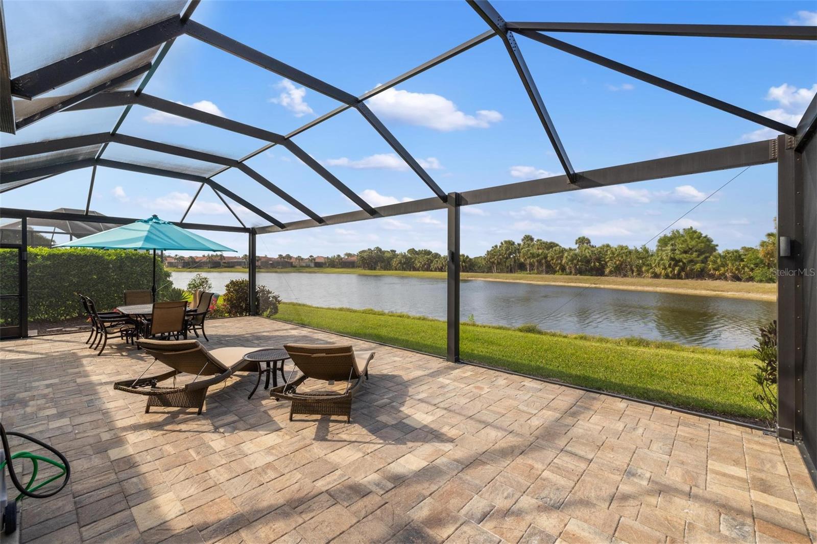 WILLOW CHASE - Residential