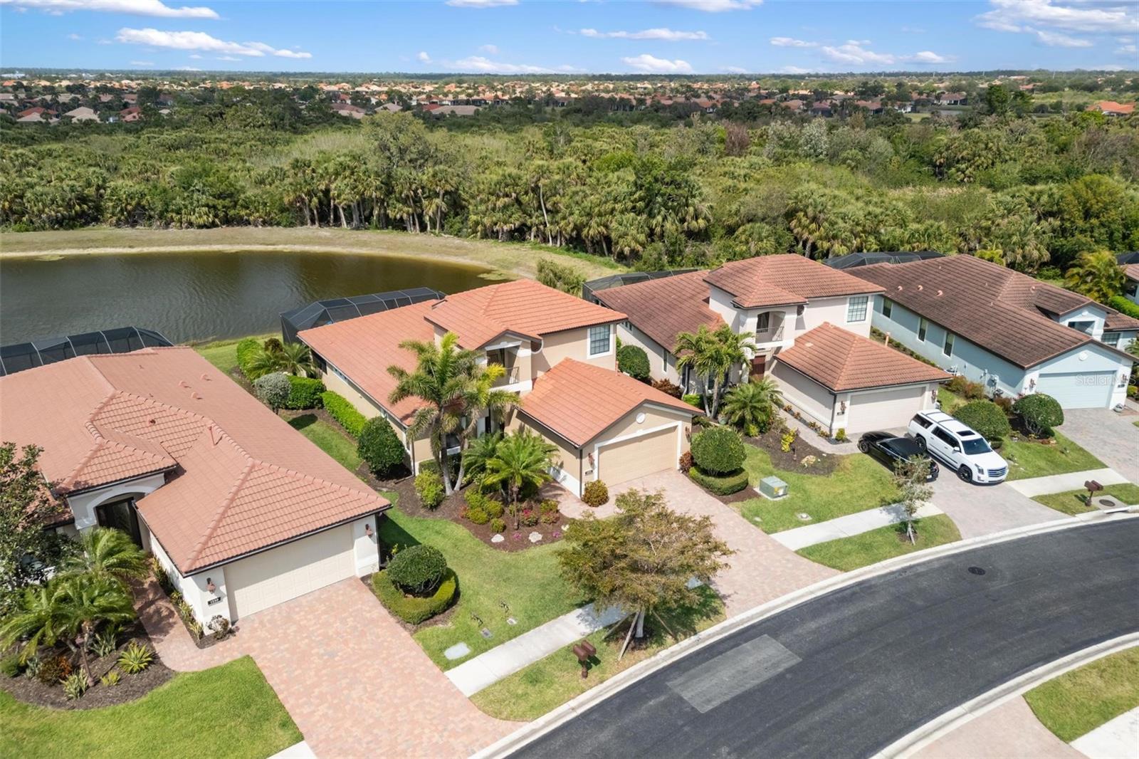 WILLOW CHASE - Residential