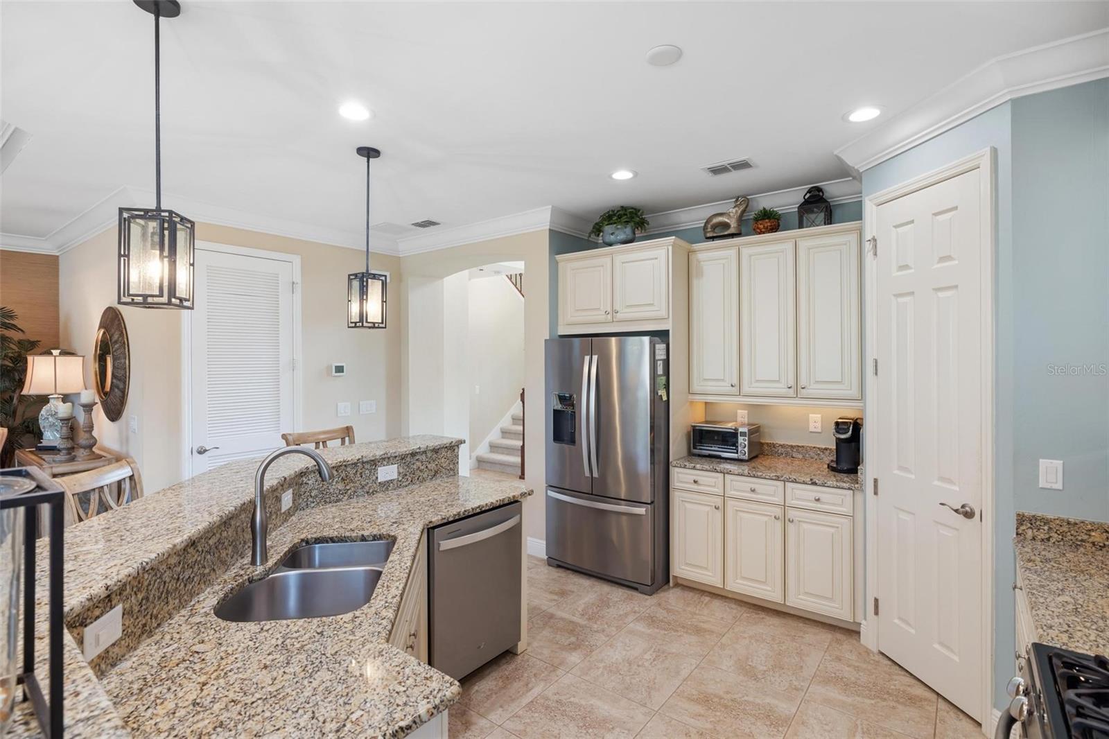 WILLOW CHASE - Residential