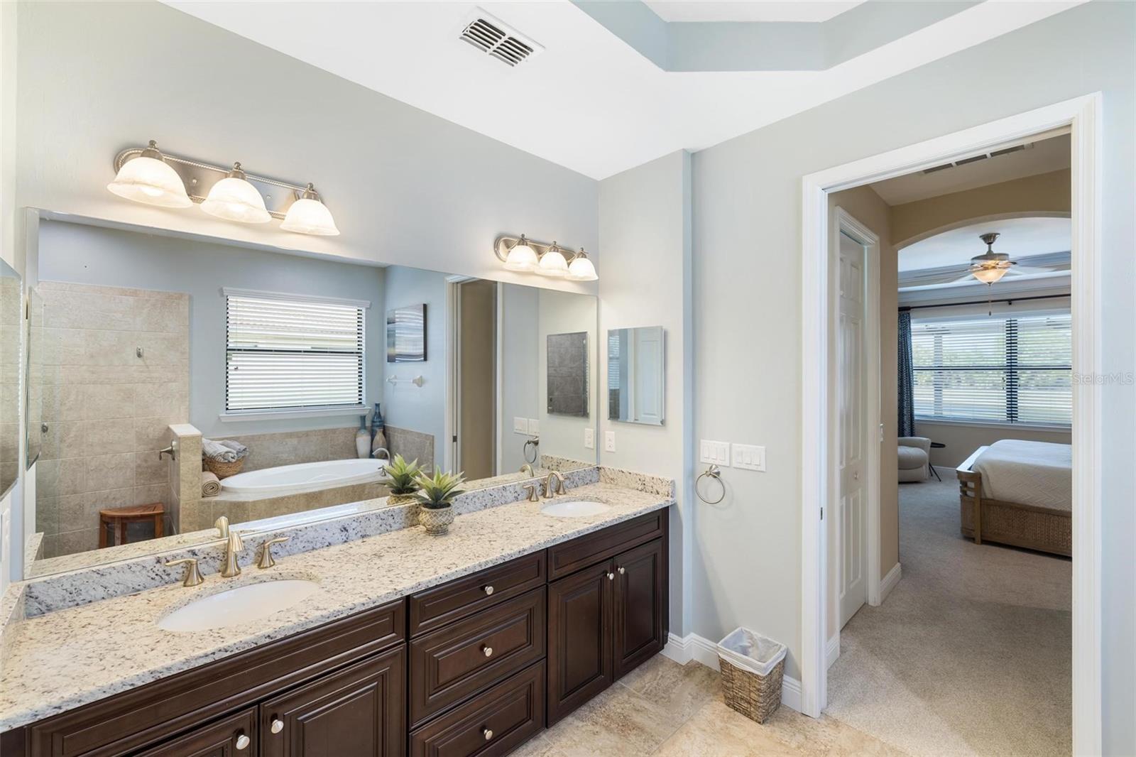 WILLOW CHASE - Residential