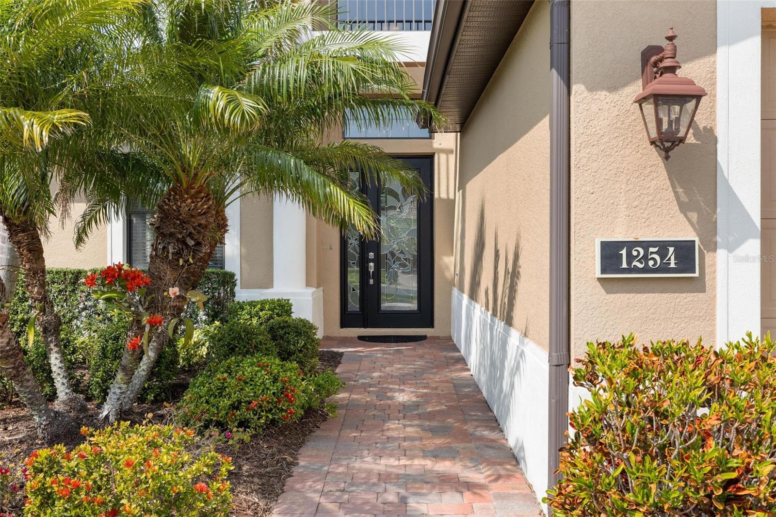 WILLOW CHASE - Residential
