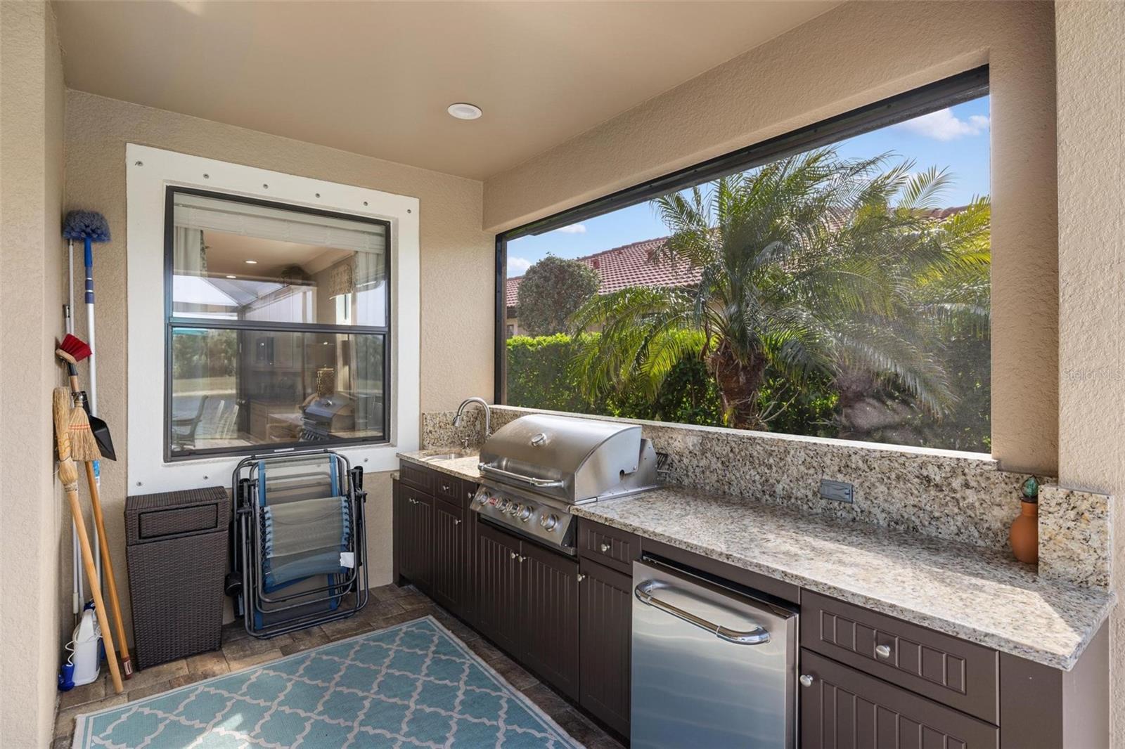WILLOW CHASE - Residential