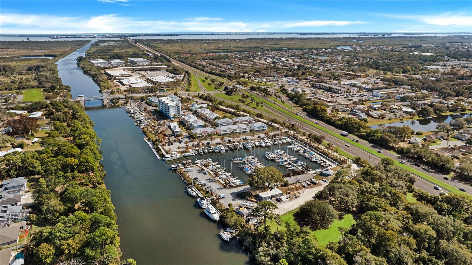 CAPE CROSSING - Residential