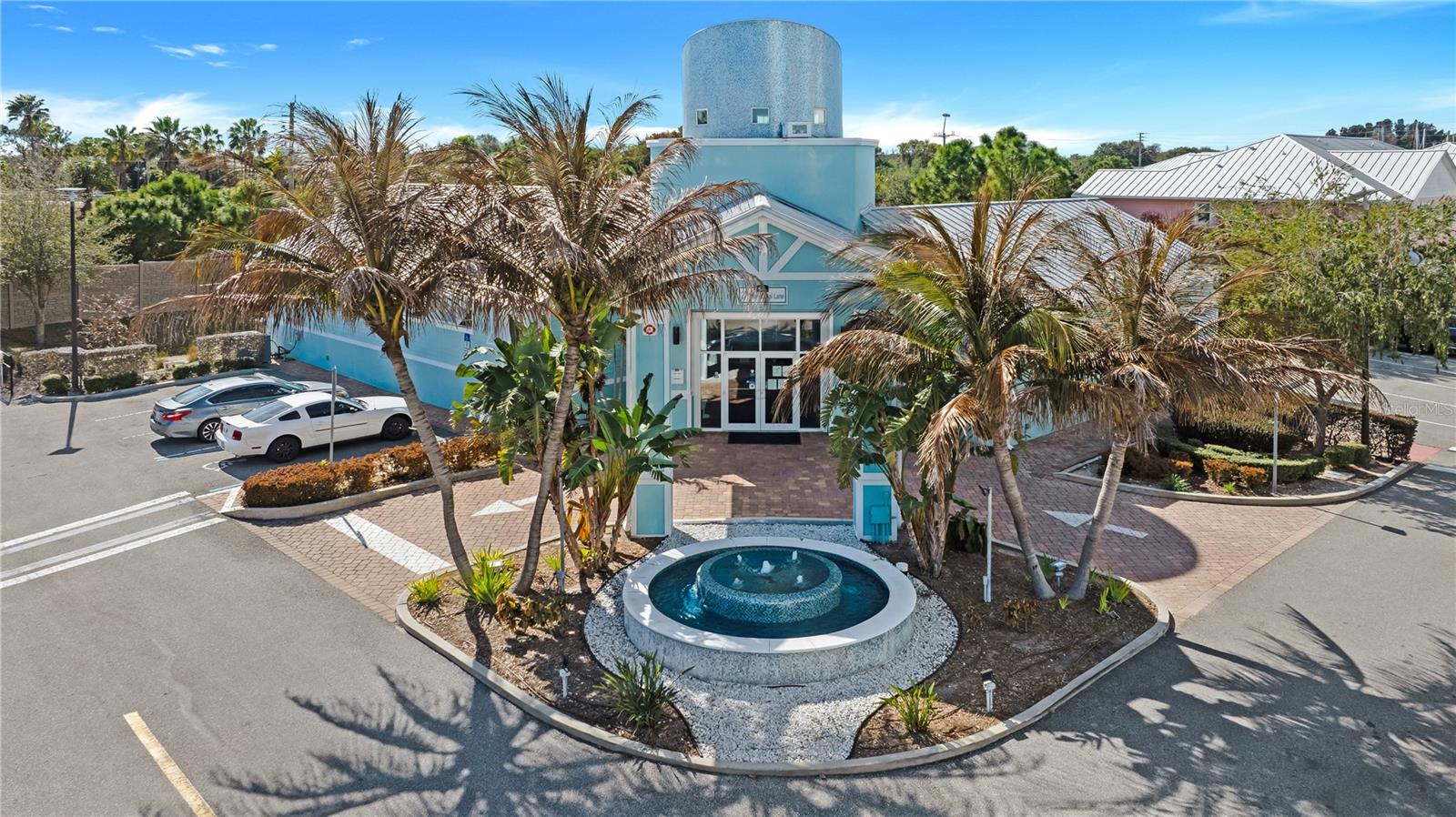 CAPE CROSSING - Residential