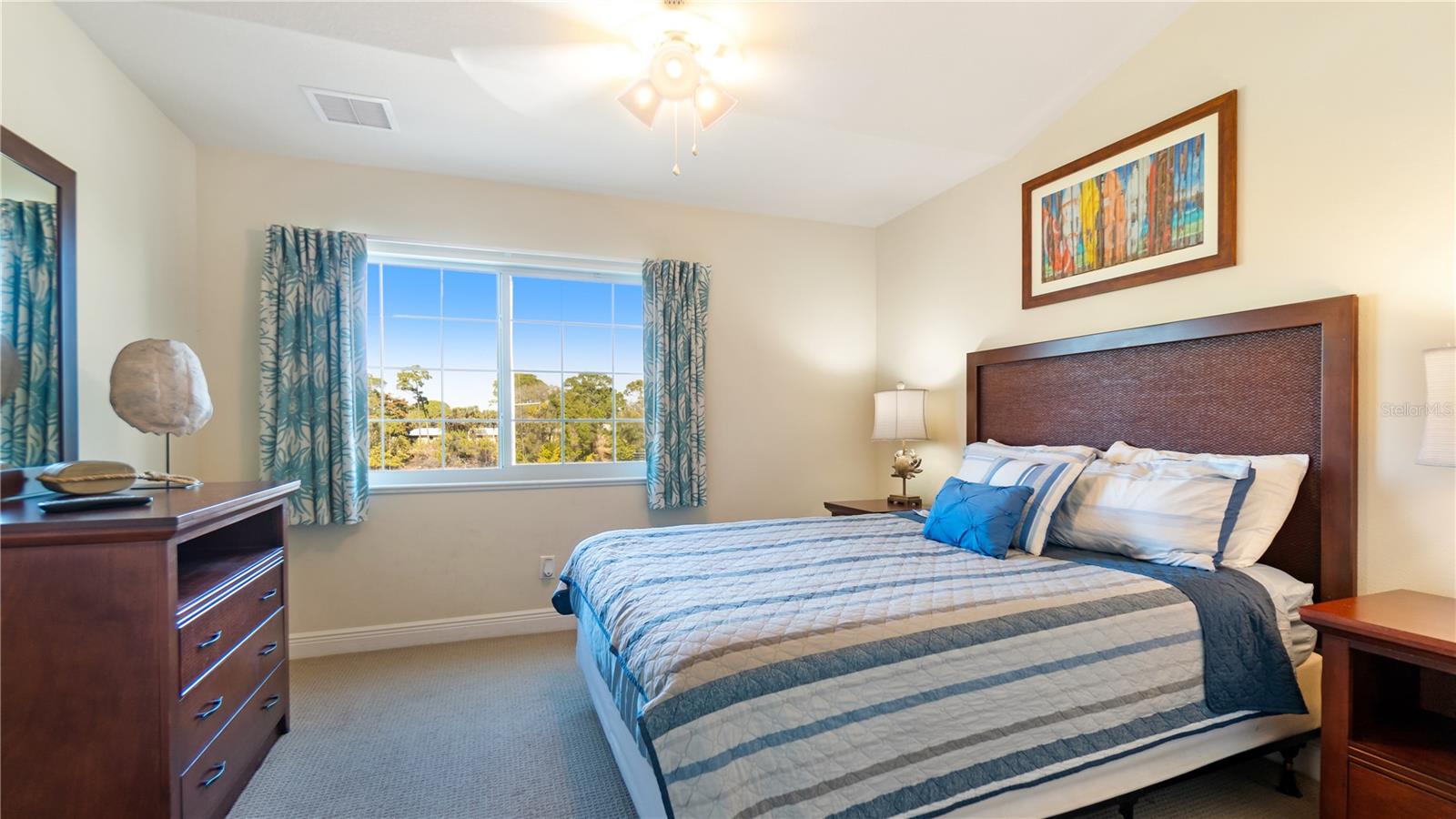 CAPE CROSSING - Residential