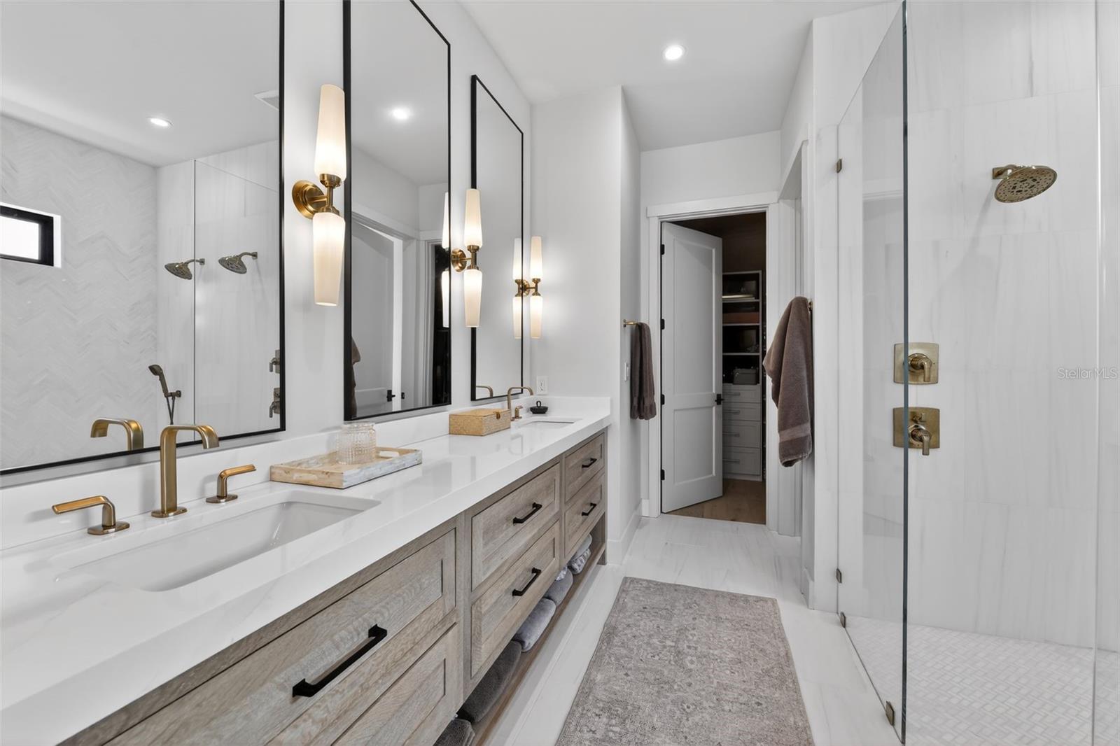 BLOSSOM BROOK - Residential