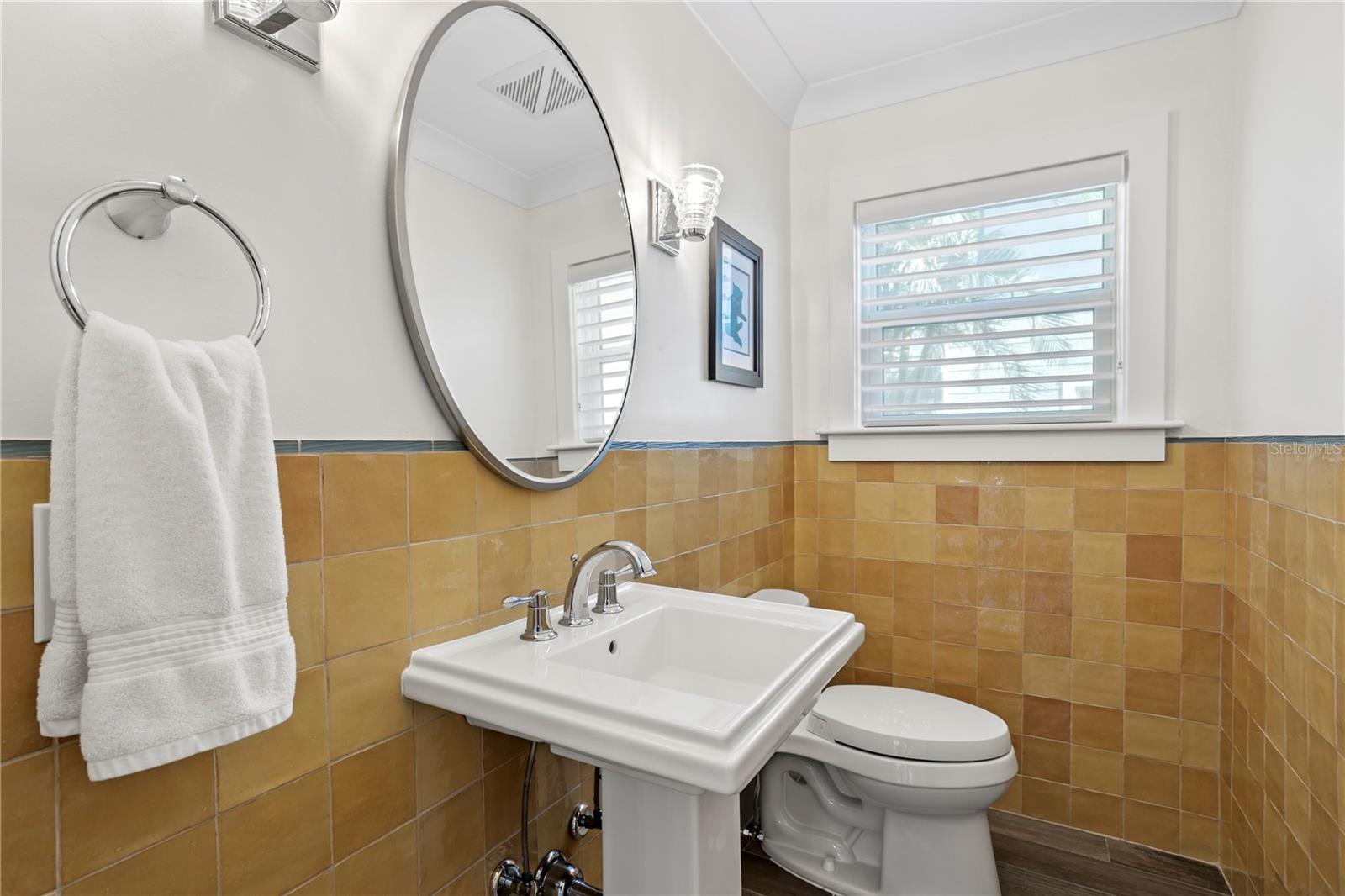 COLONIAL CORP REP - Residential