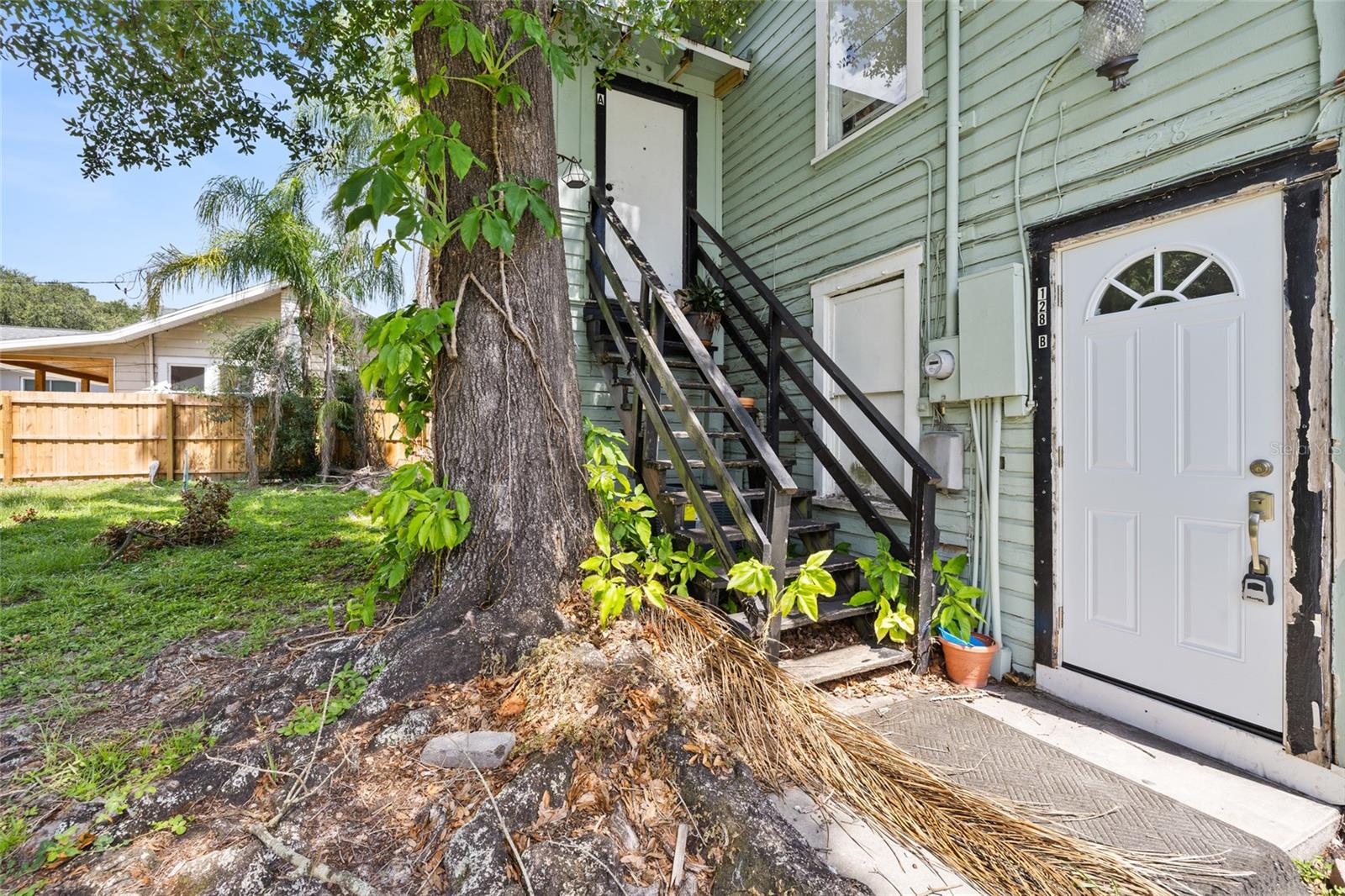 128 W NORTH STREET