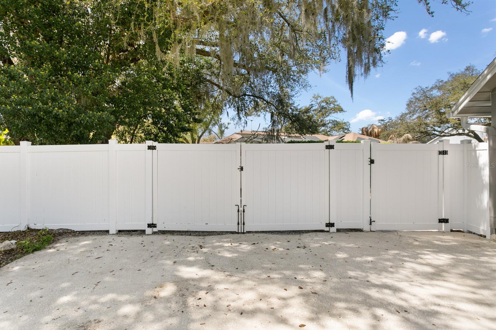 FRANCES ARBOR VILLAS - Residential