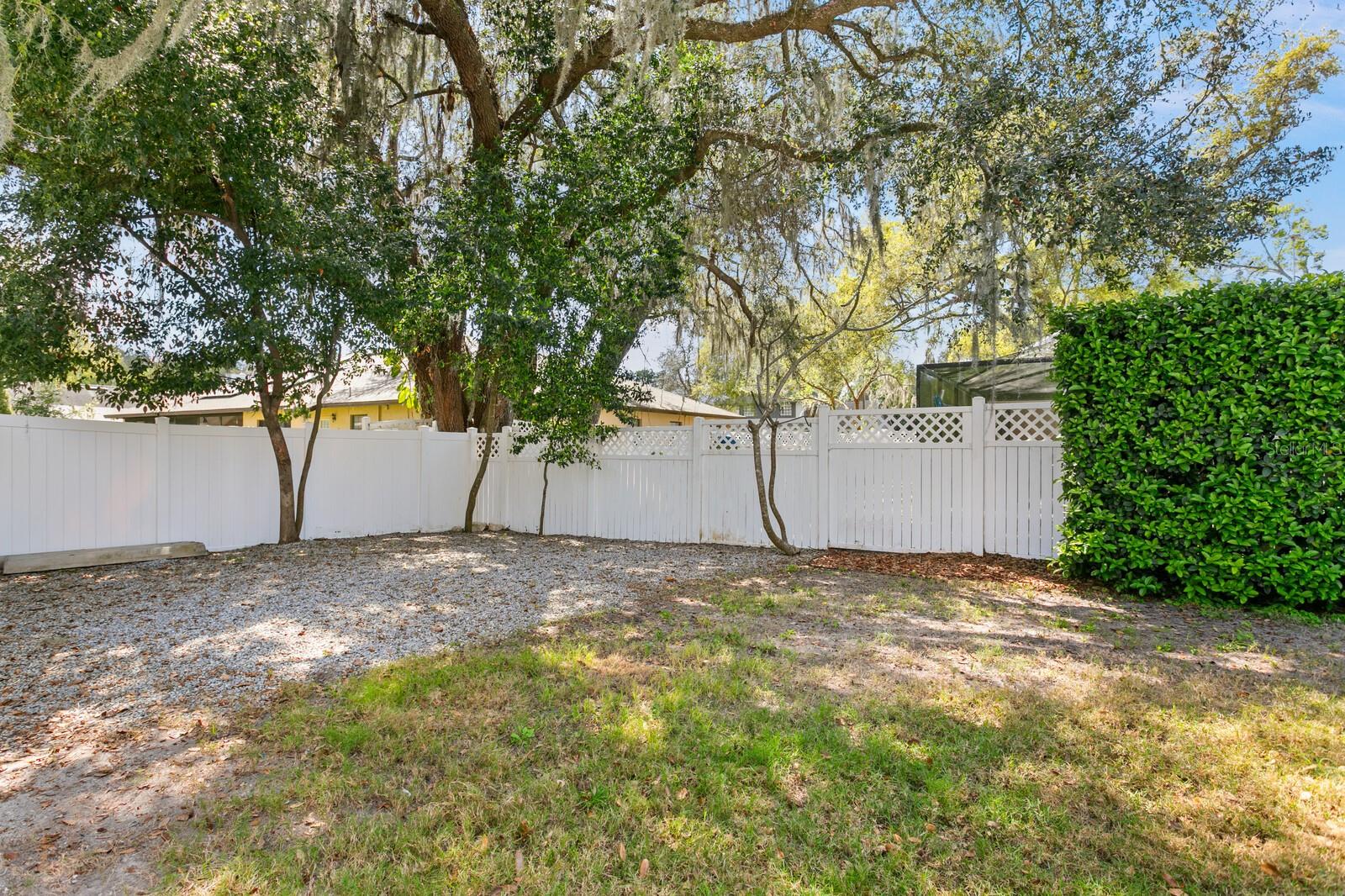 FRANCES ARBOR VILLAS - Residential