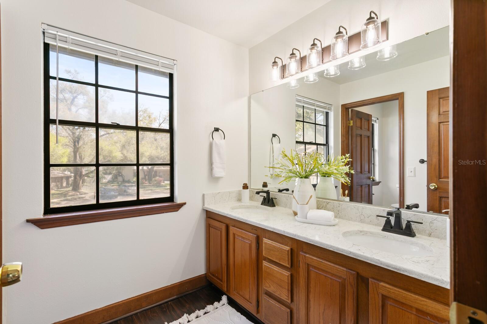 FRANCES ARBOR VILLAS - Residential