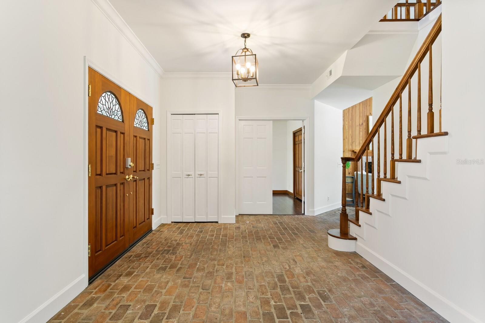 FRANCES ARBOR VILLAS - Residential