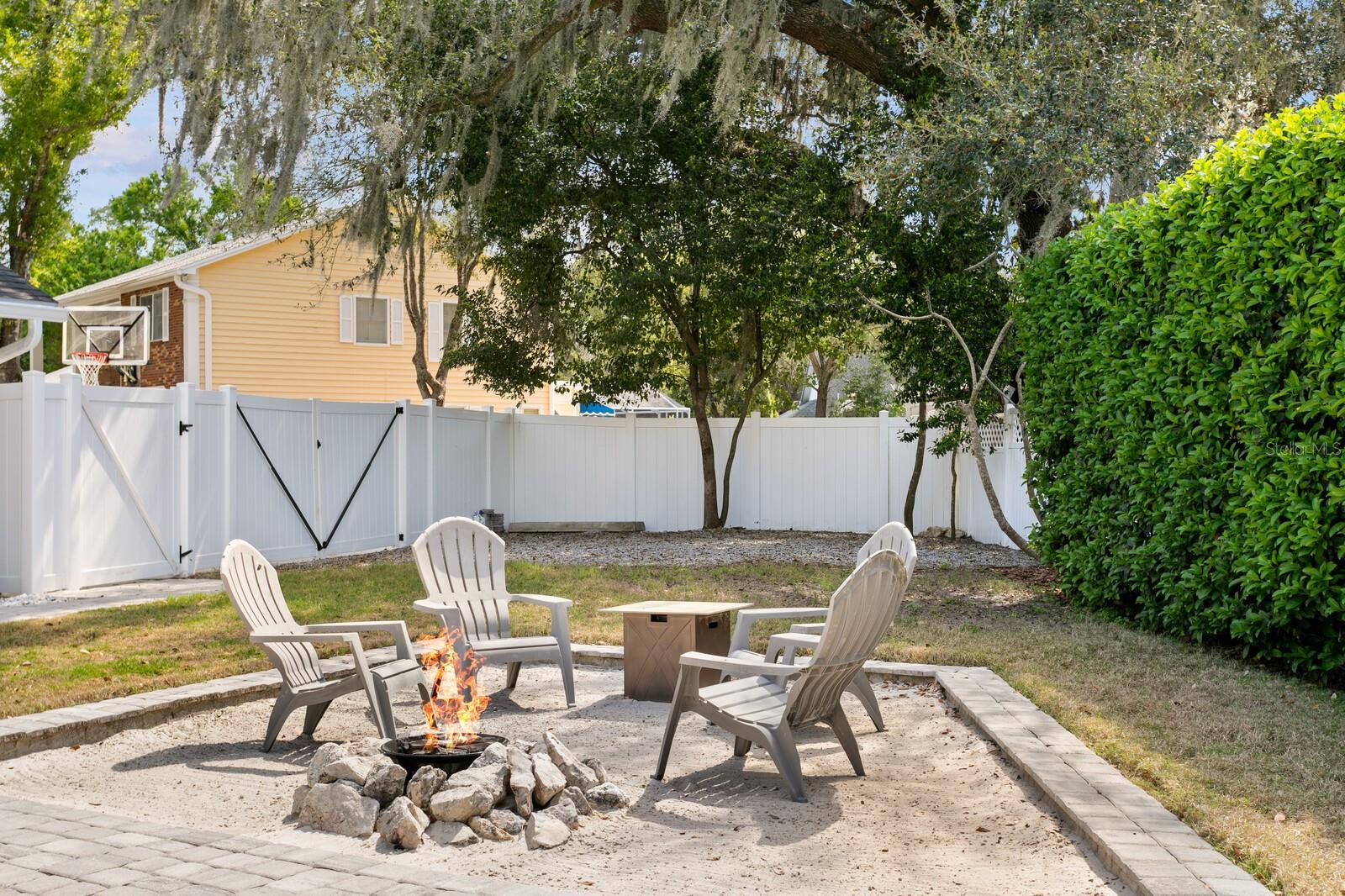 FRANCES ARBOR VILLAS - Residential