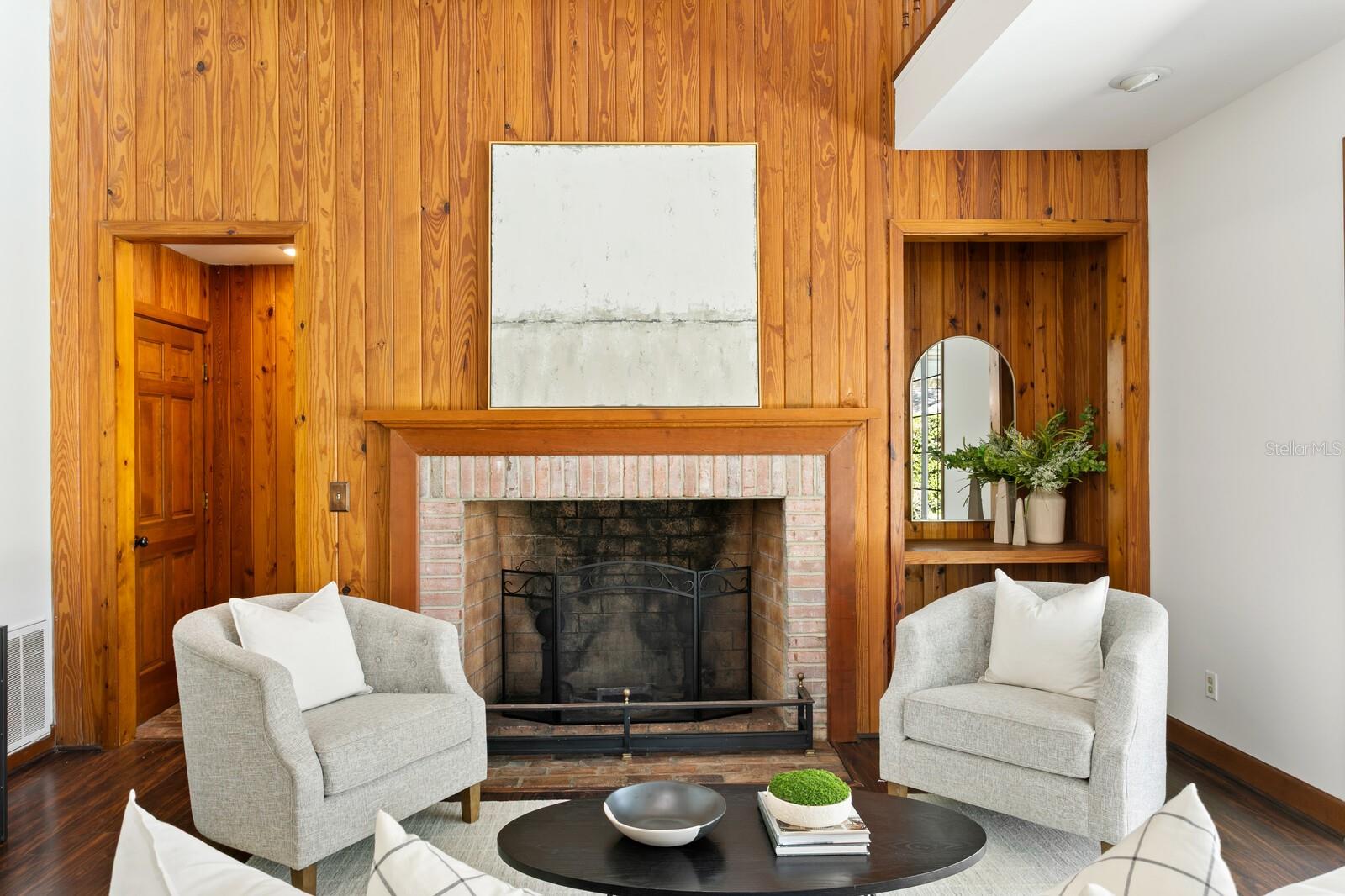 FRANCES ARBOR VILLAS - Residential