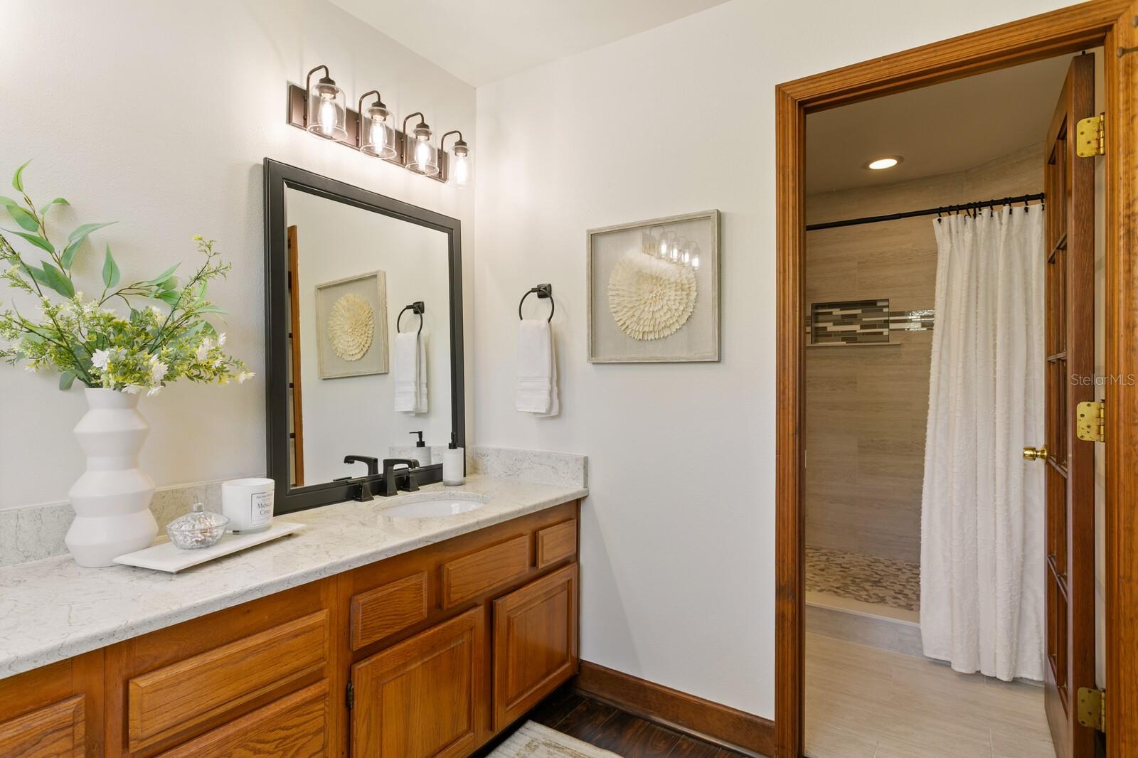 FRANCES ARBOR VILLAS - Residential