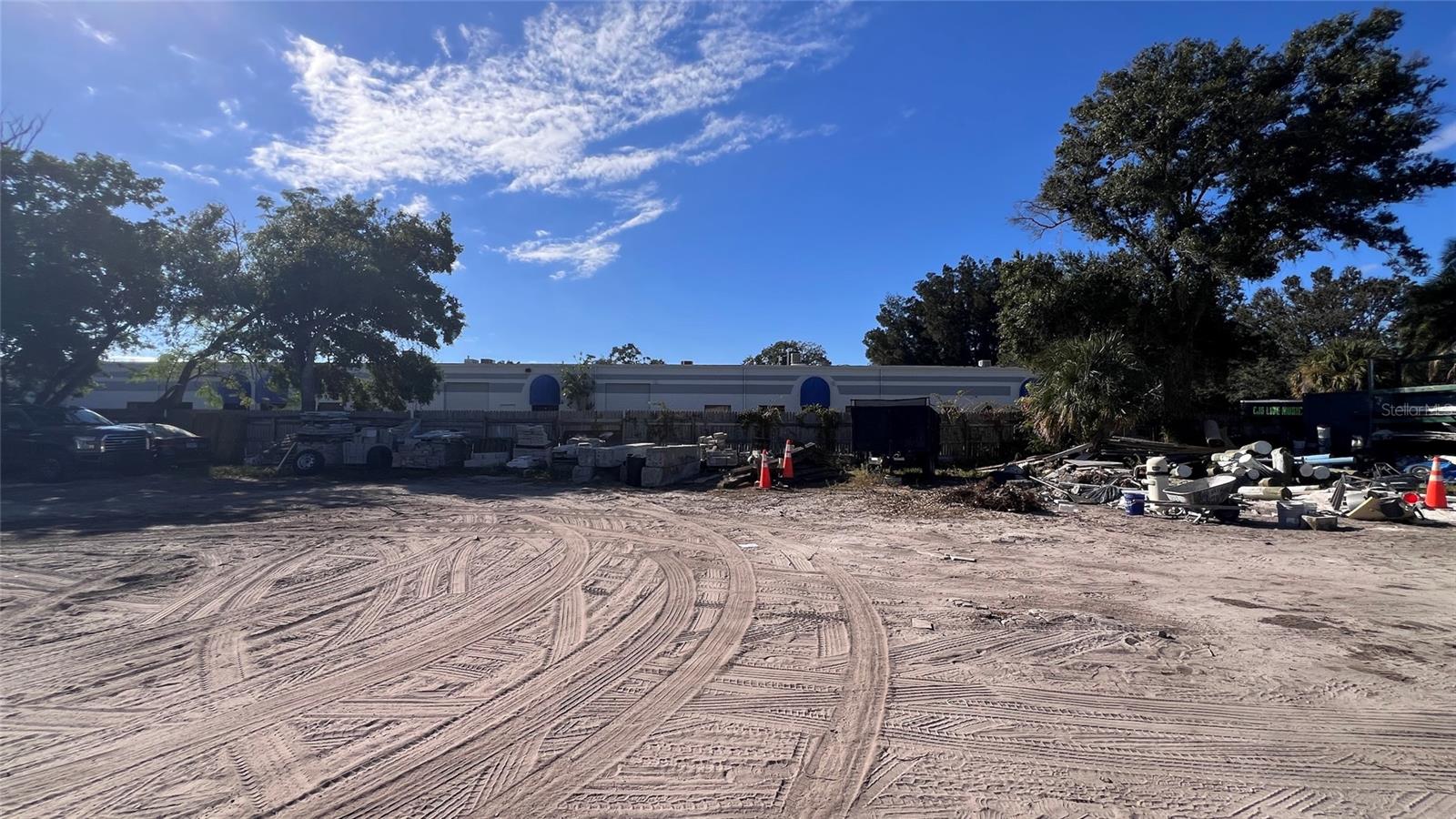 PINELLAS GROVES - Land