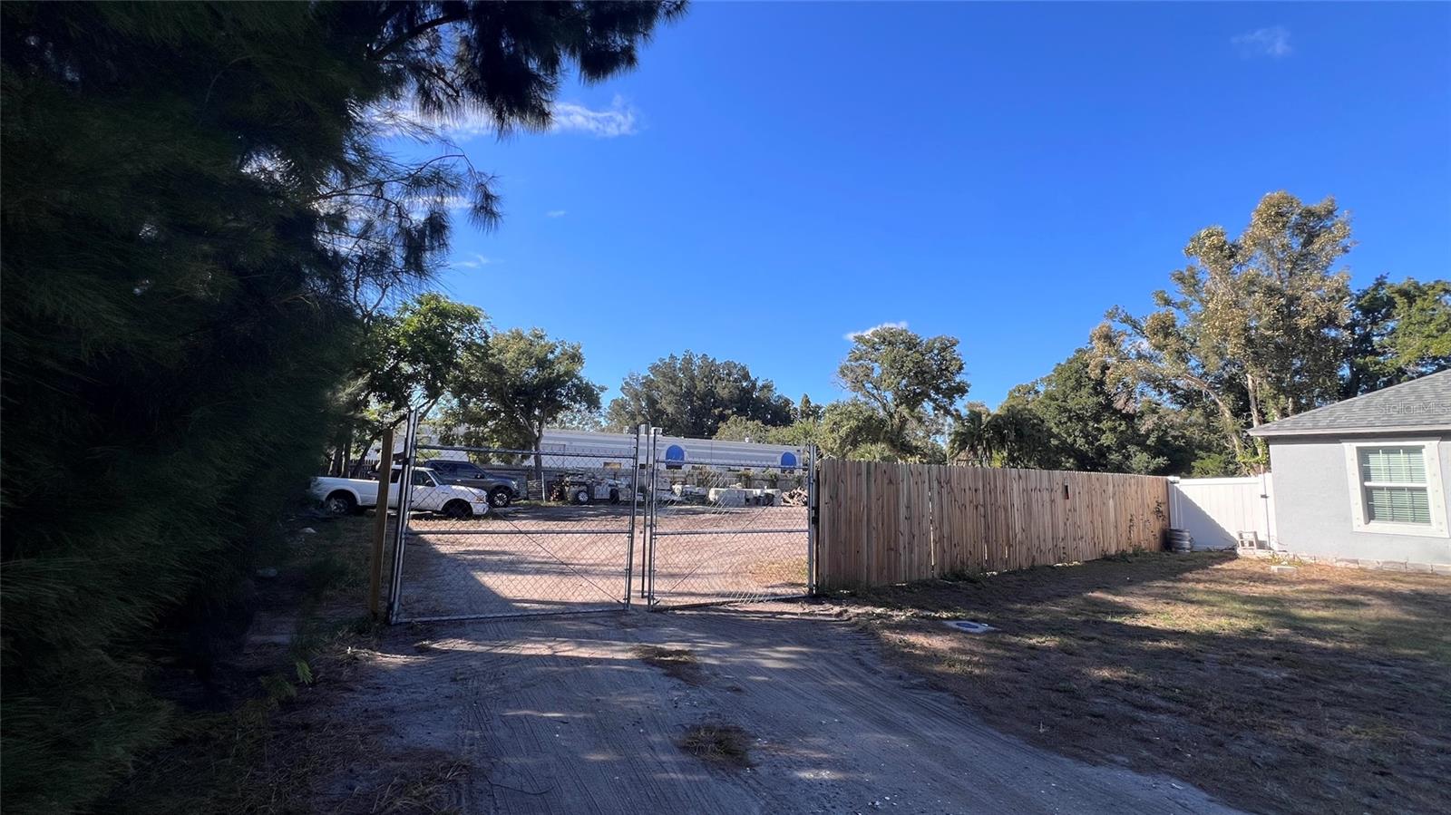 PINELLAS GROVES - Land