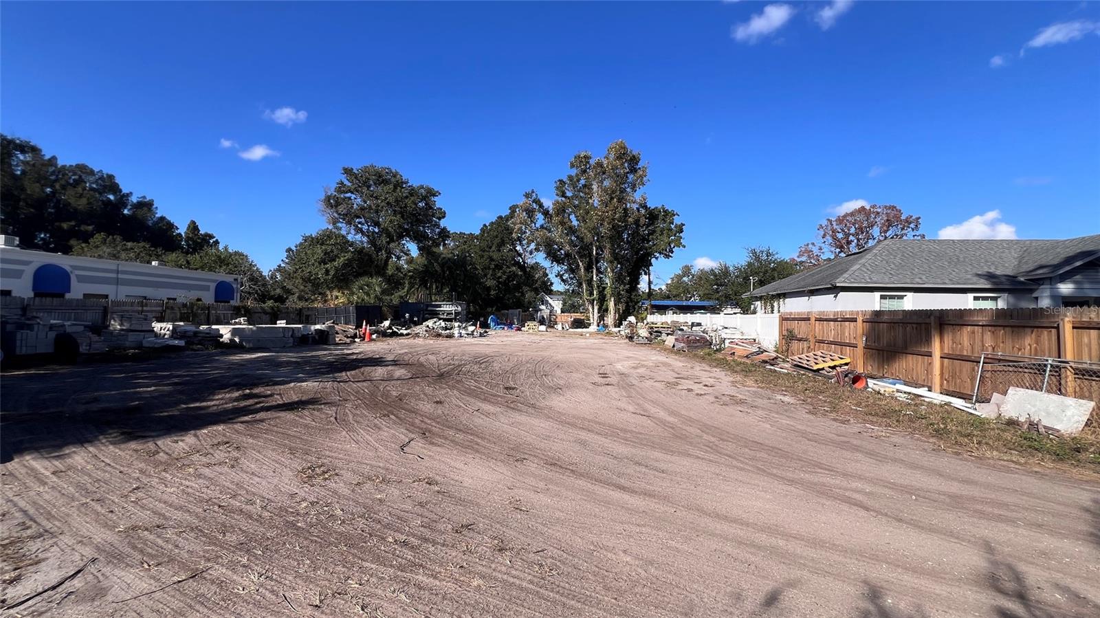 PINELLAS GROVES - Land