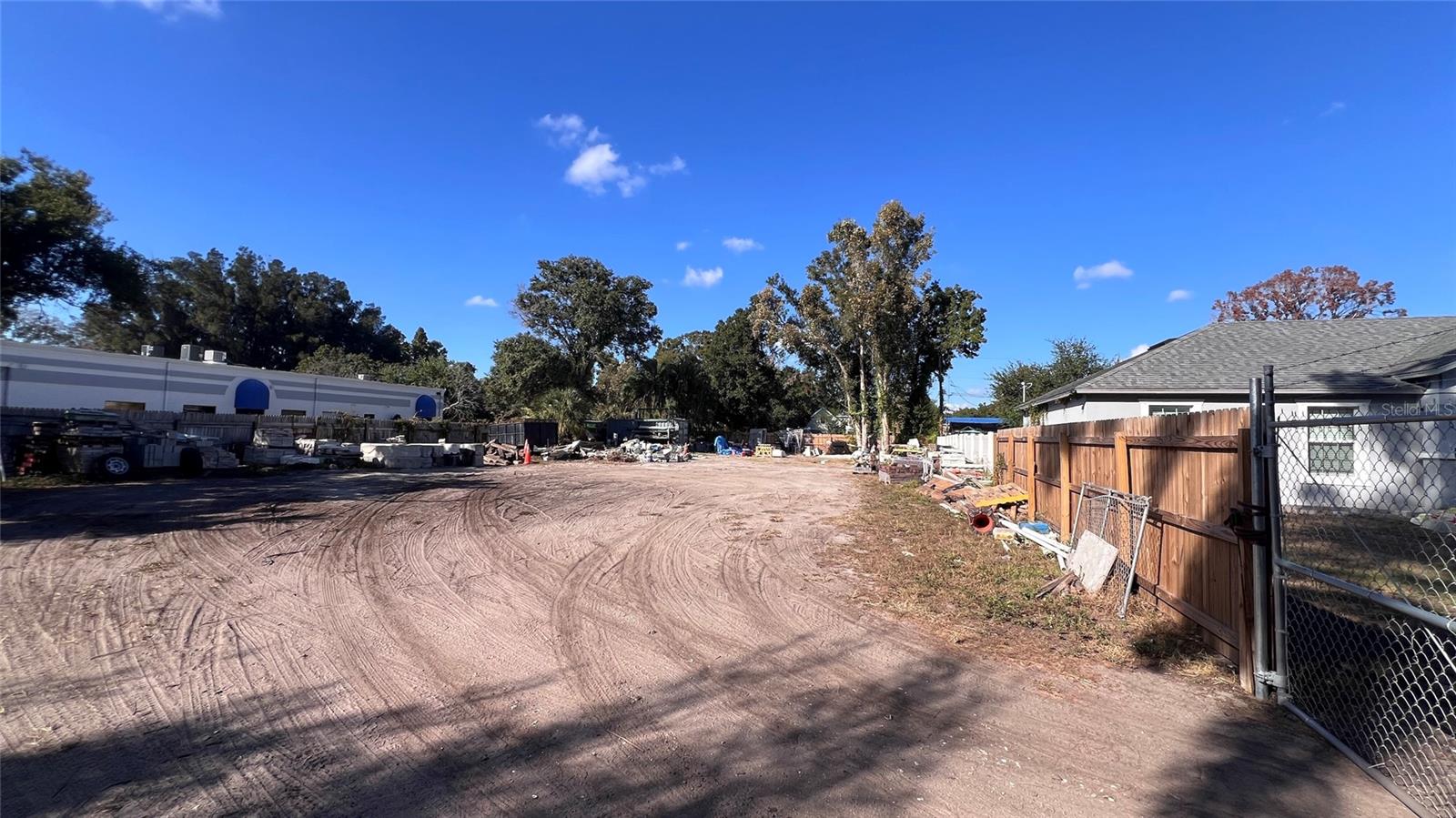 PINELLAS GROVES - Land