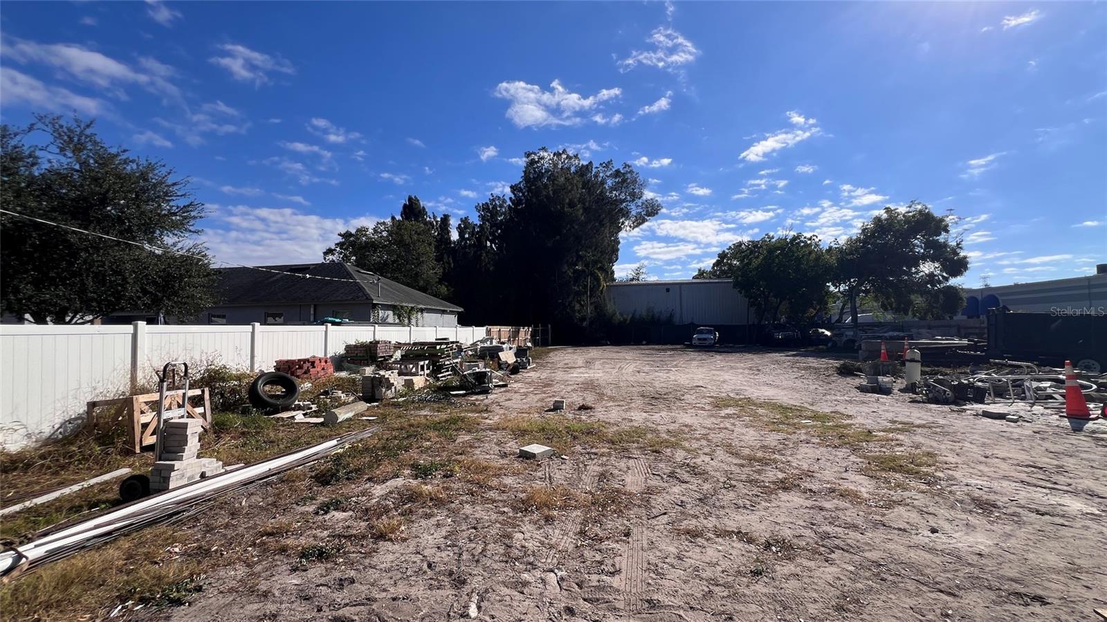 PINELLAS GROVES - Land