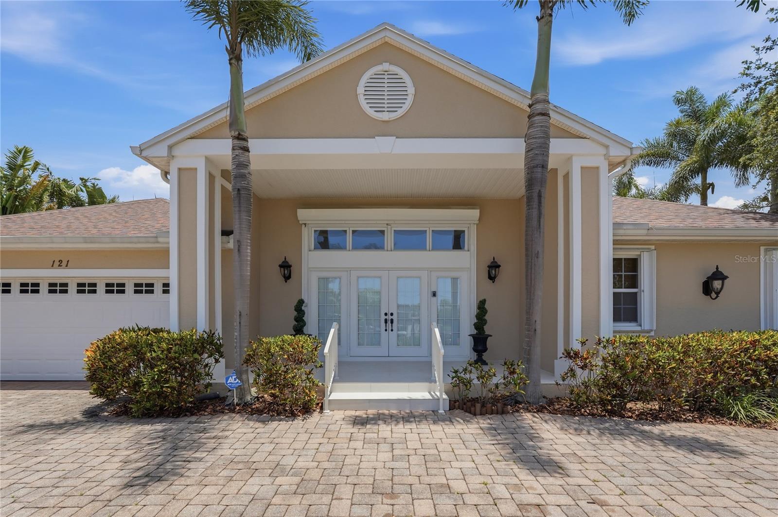 121 HARBOR VIEW LANE