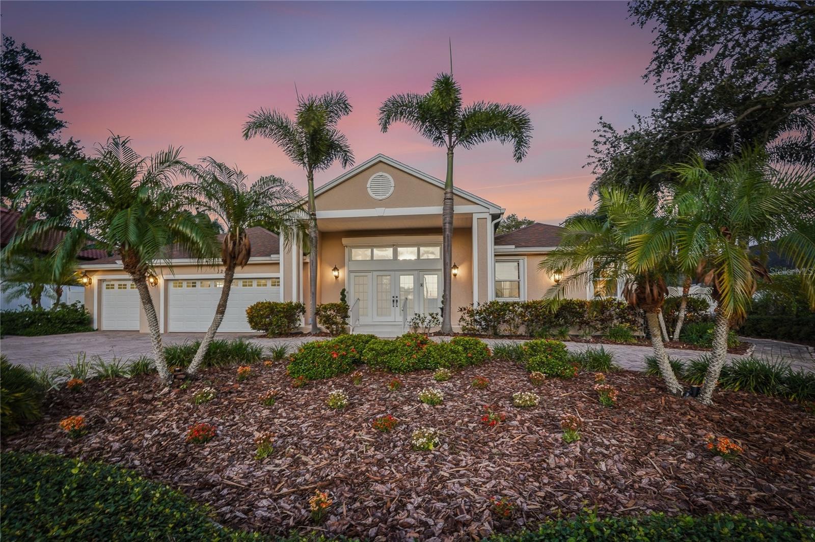 121 HARBOR VIEW LANE